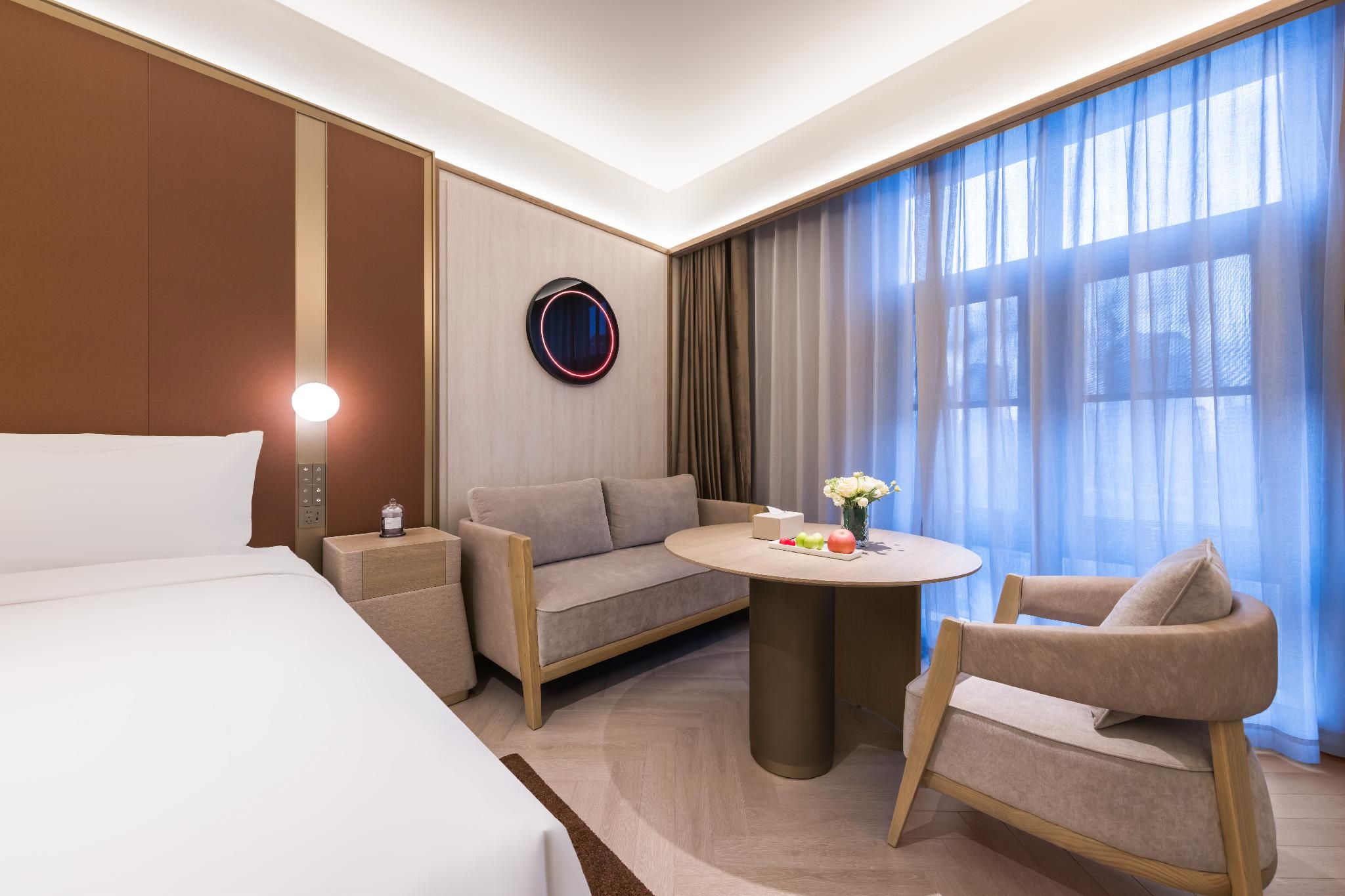 Huazhu - Executive Bed Room