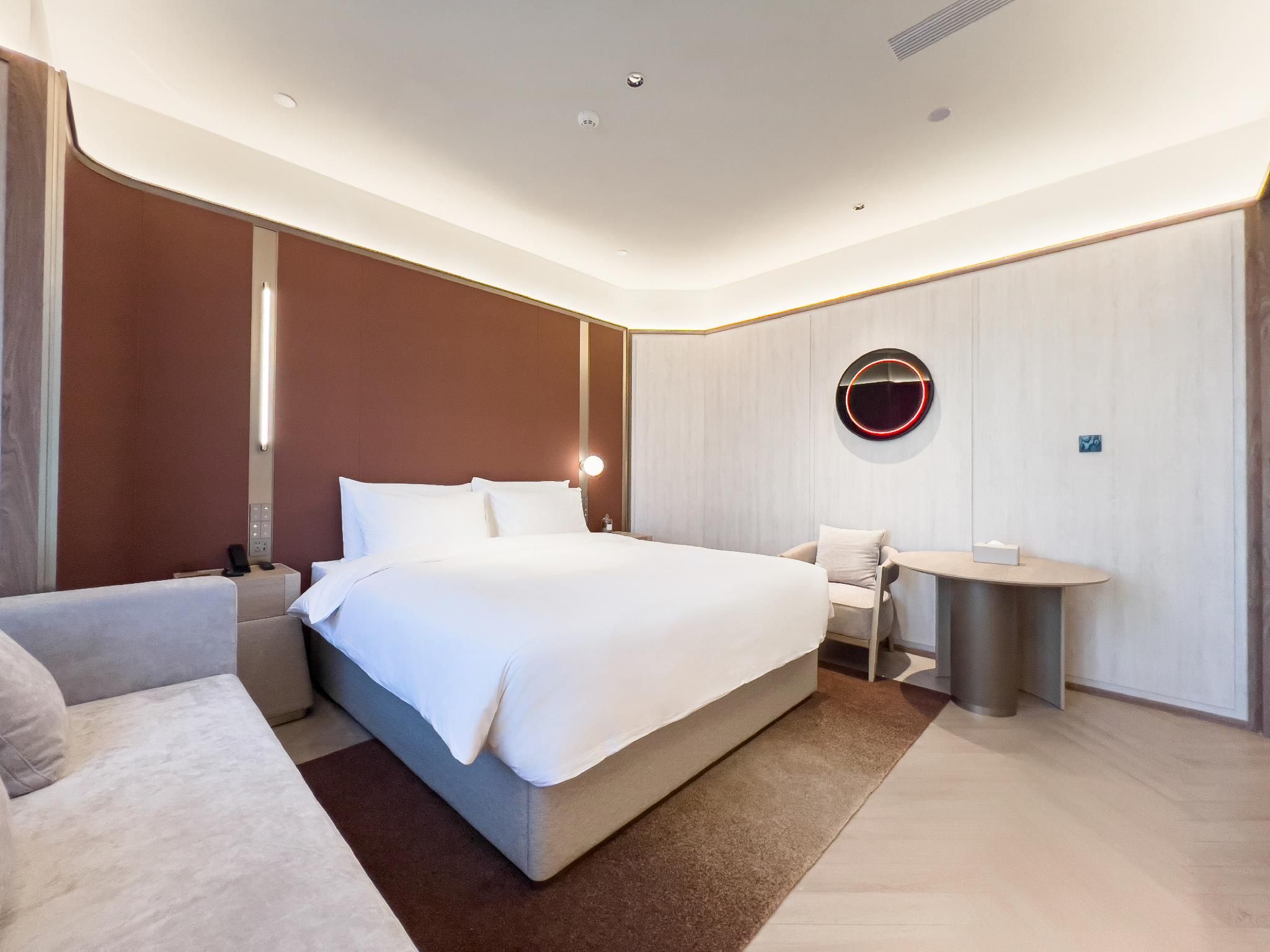 Huazhu - Family Suite