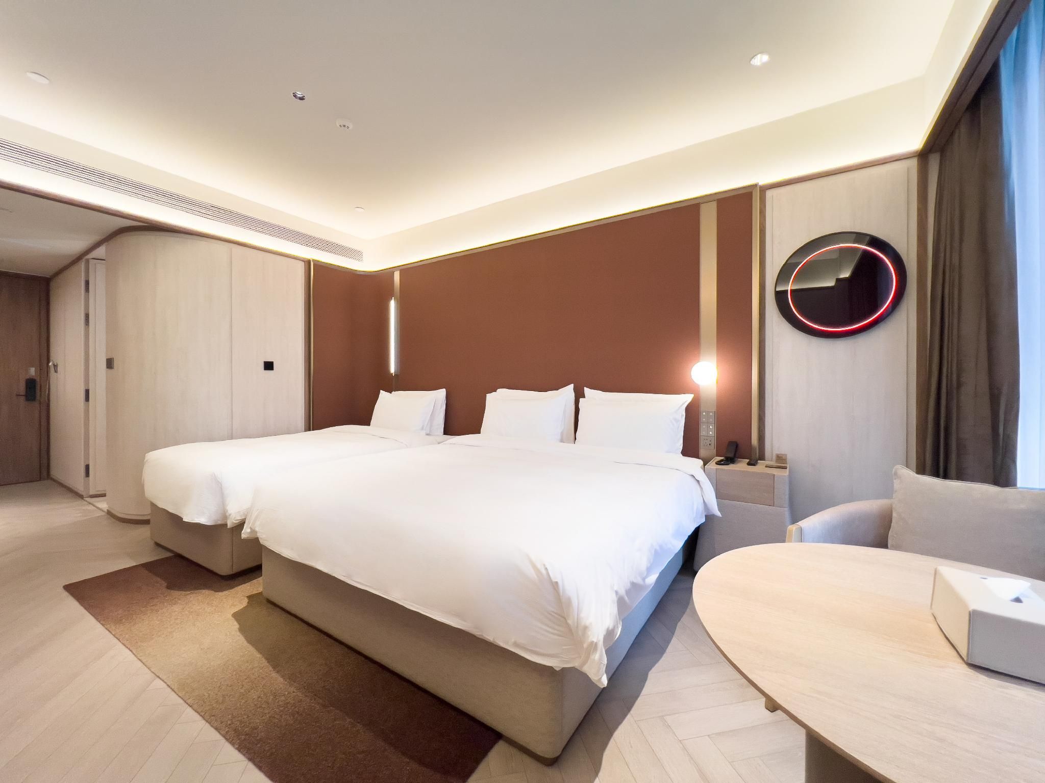 Huazhu - Family Room