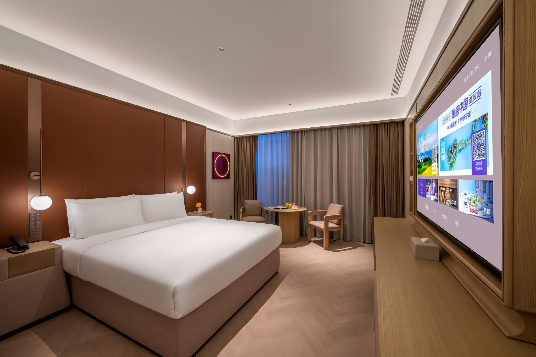 Huazhu - Executive Bed Room
