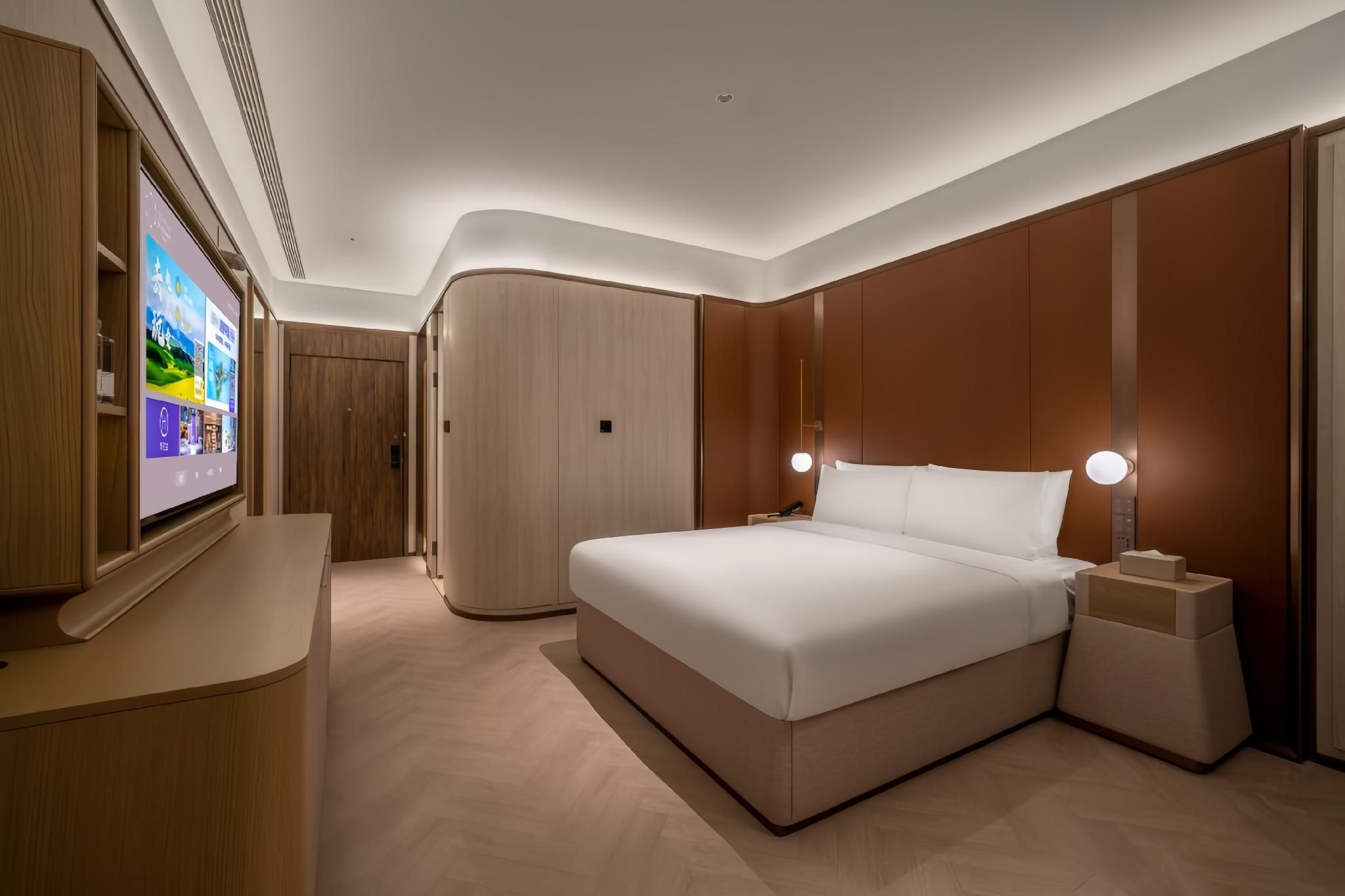 Huazhu - Executive Bed Room