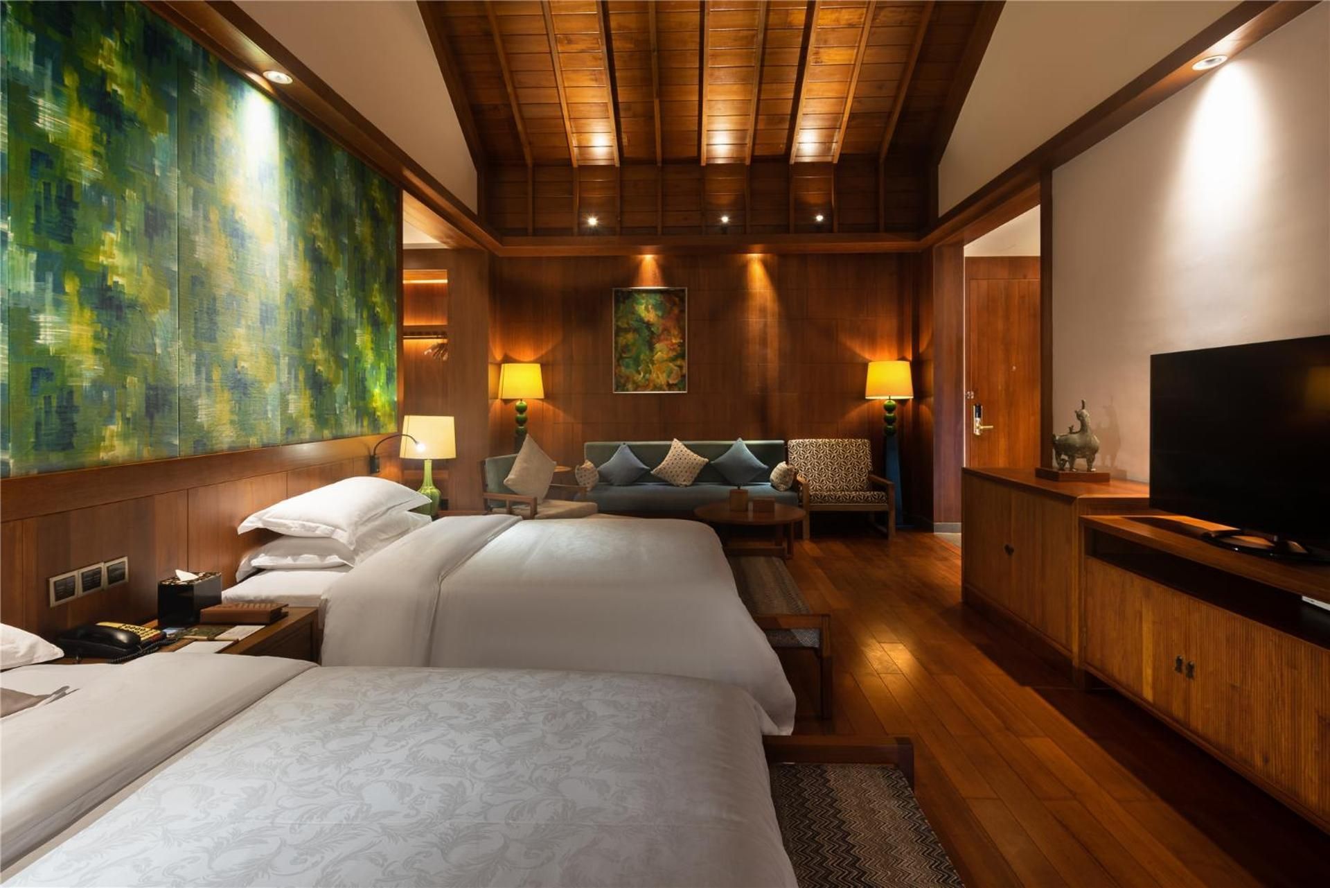 Yunpeng Sea View Twin Room