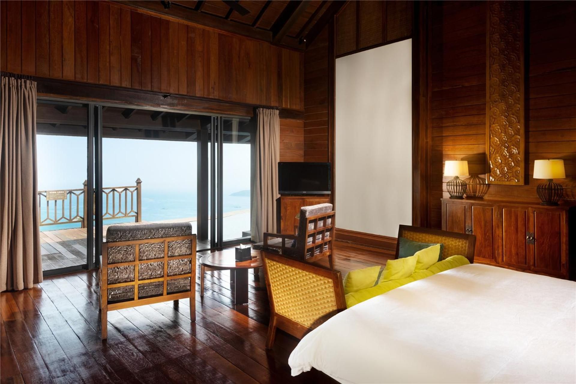 Three-Bedroom One-Living-Room Full Sea View Extra-Large Villa with Infinity Pool – Cloud Peak Cuckoo Family Villa
