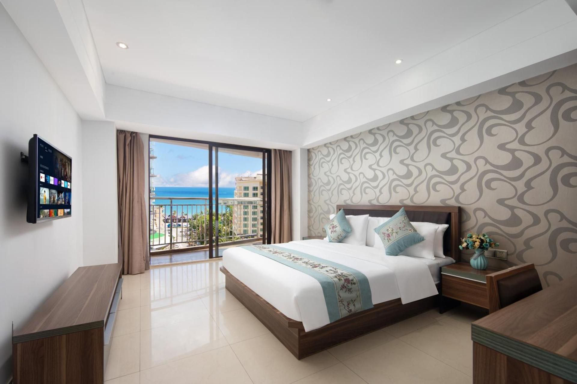 Deluxe Family Suite