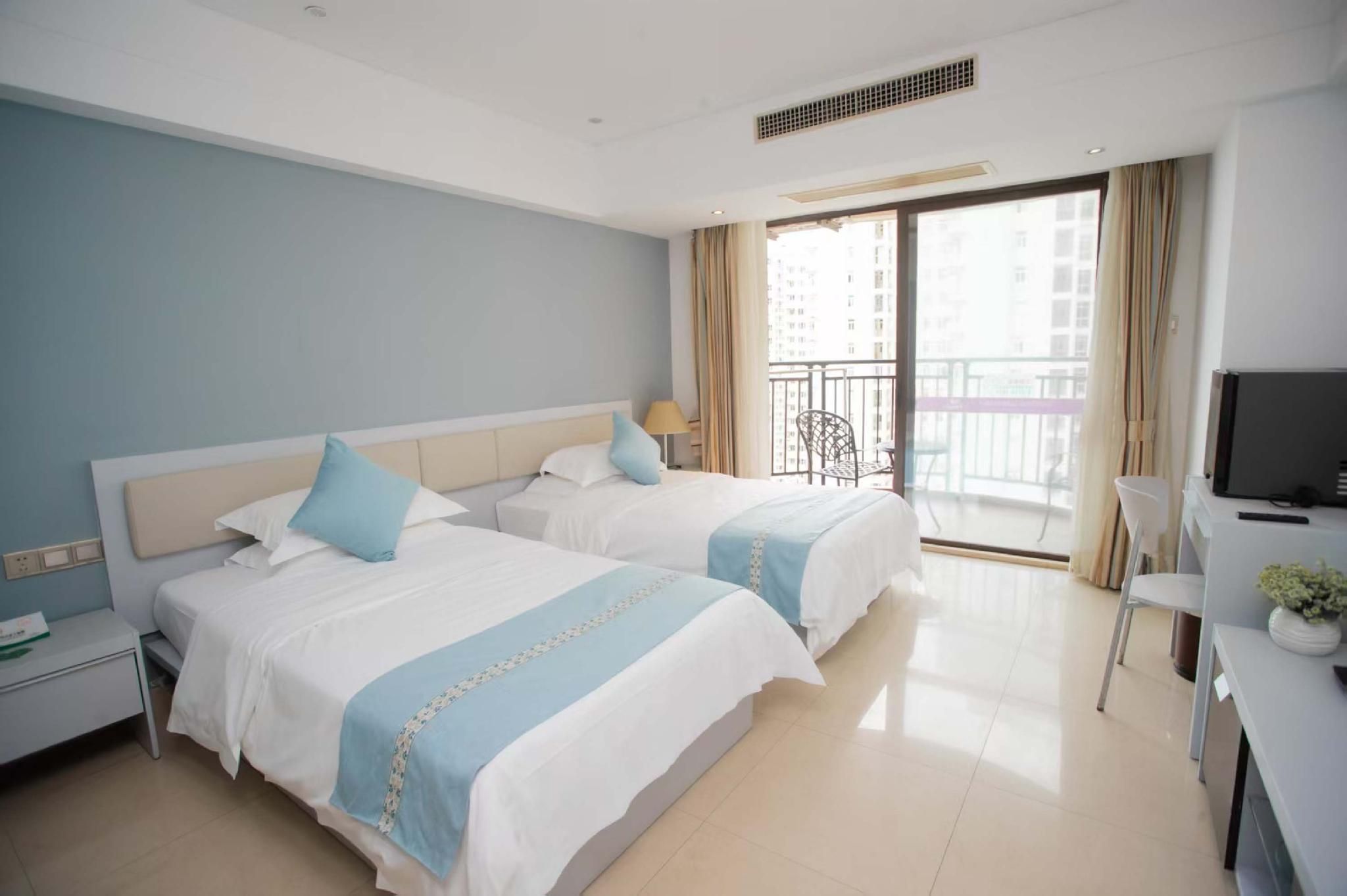 Twin Room (Upper Floors)