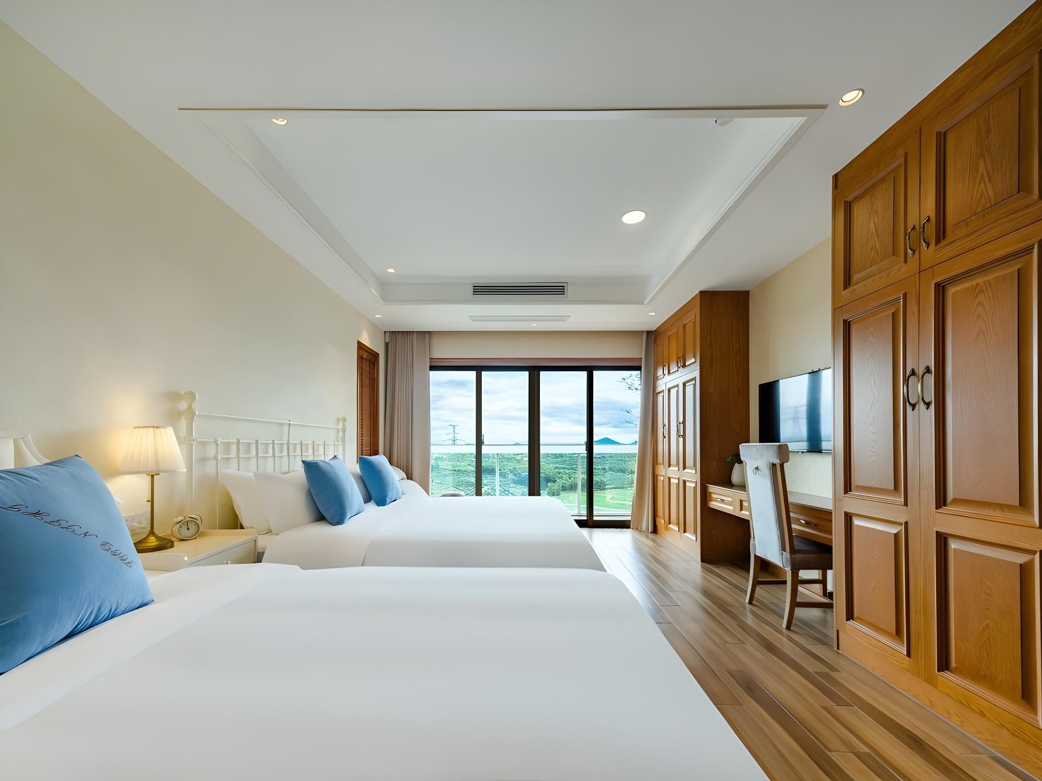 Twin Room 301