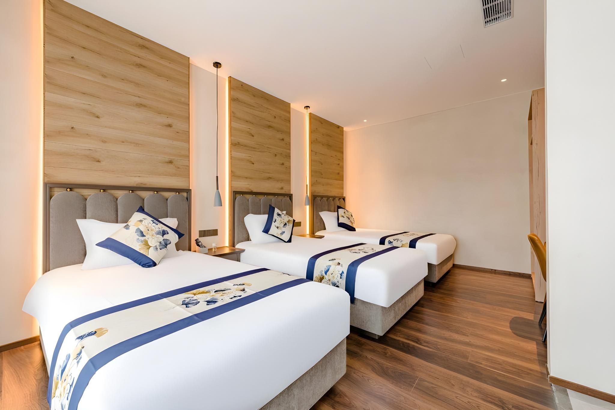 Triple Bed Room