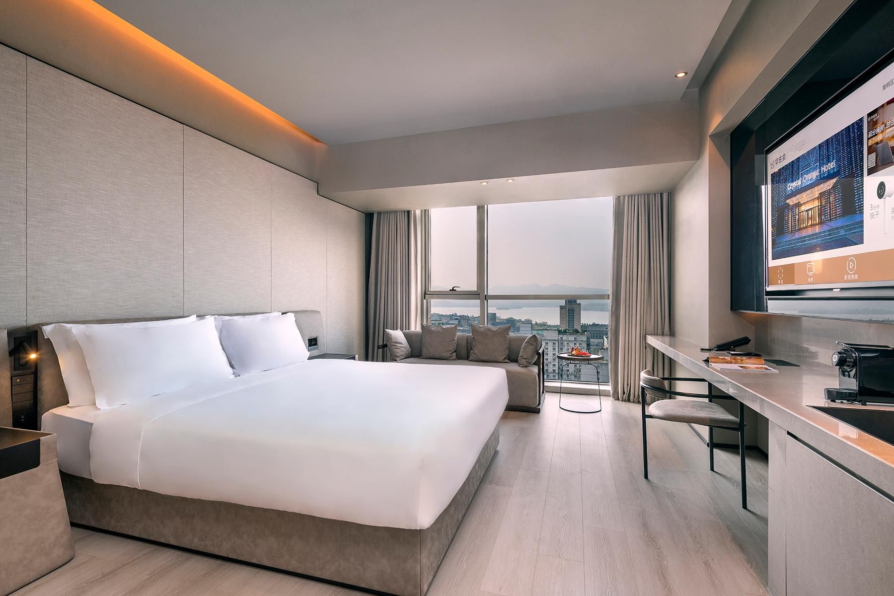Huazhu - Deluxe Bed Room With Lake View