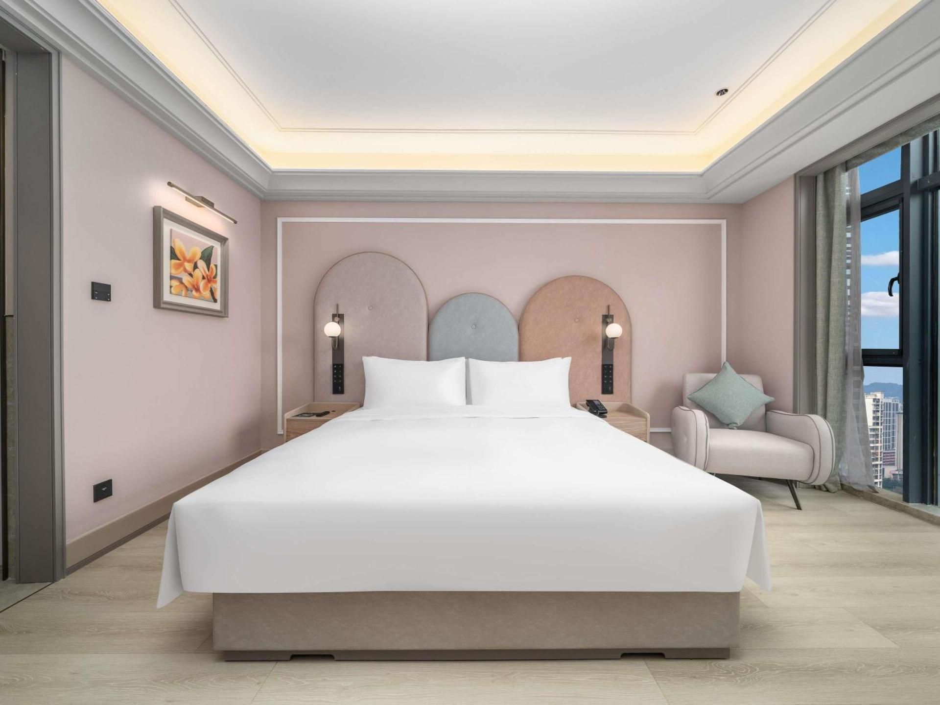 Superior King Room