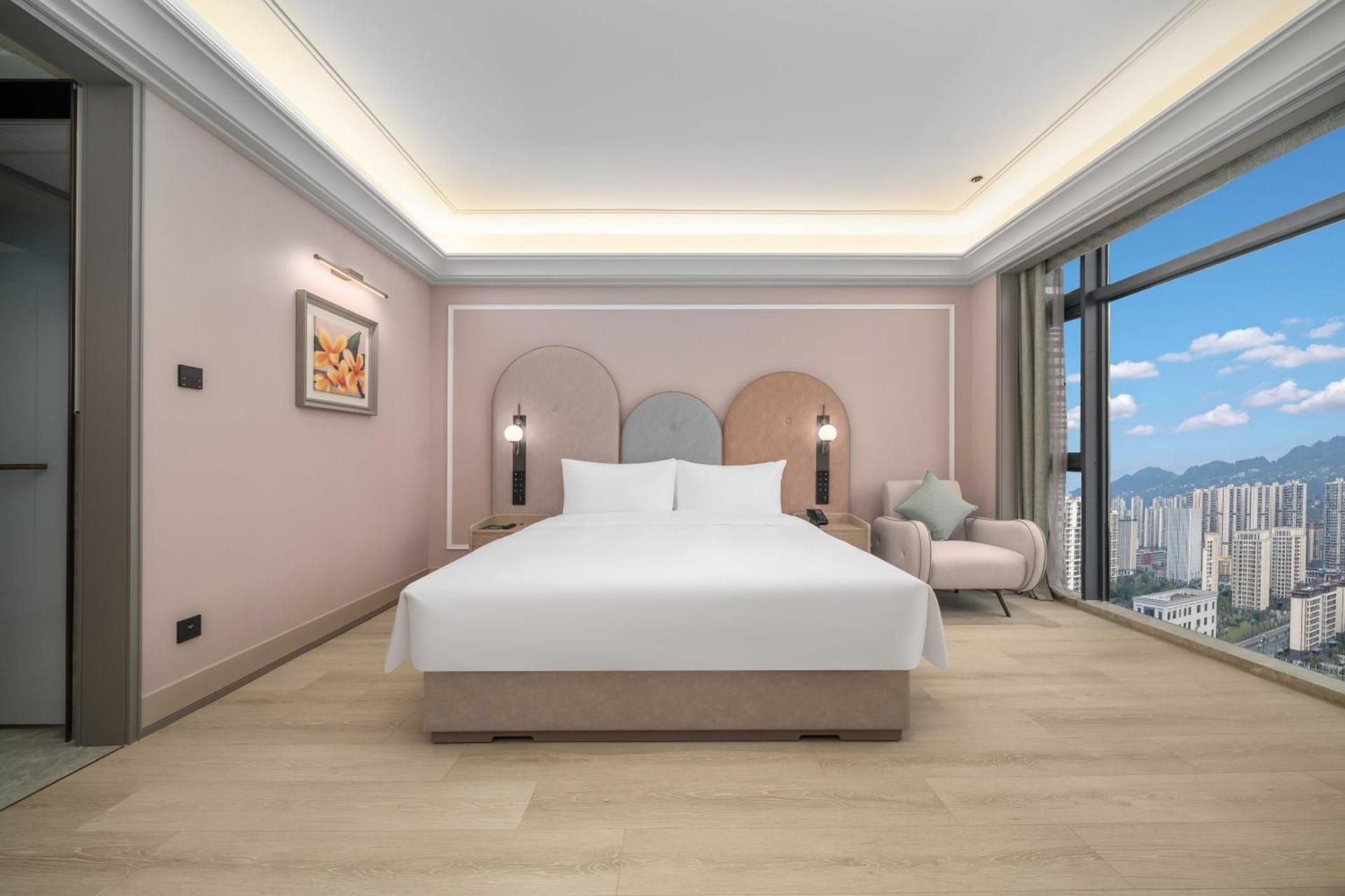 Deluxe King Room