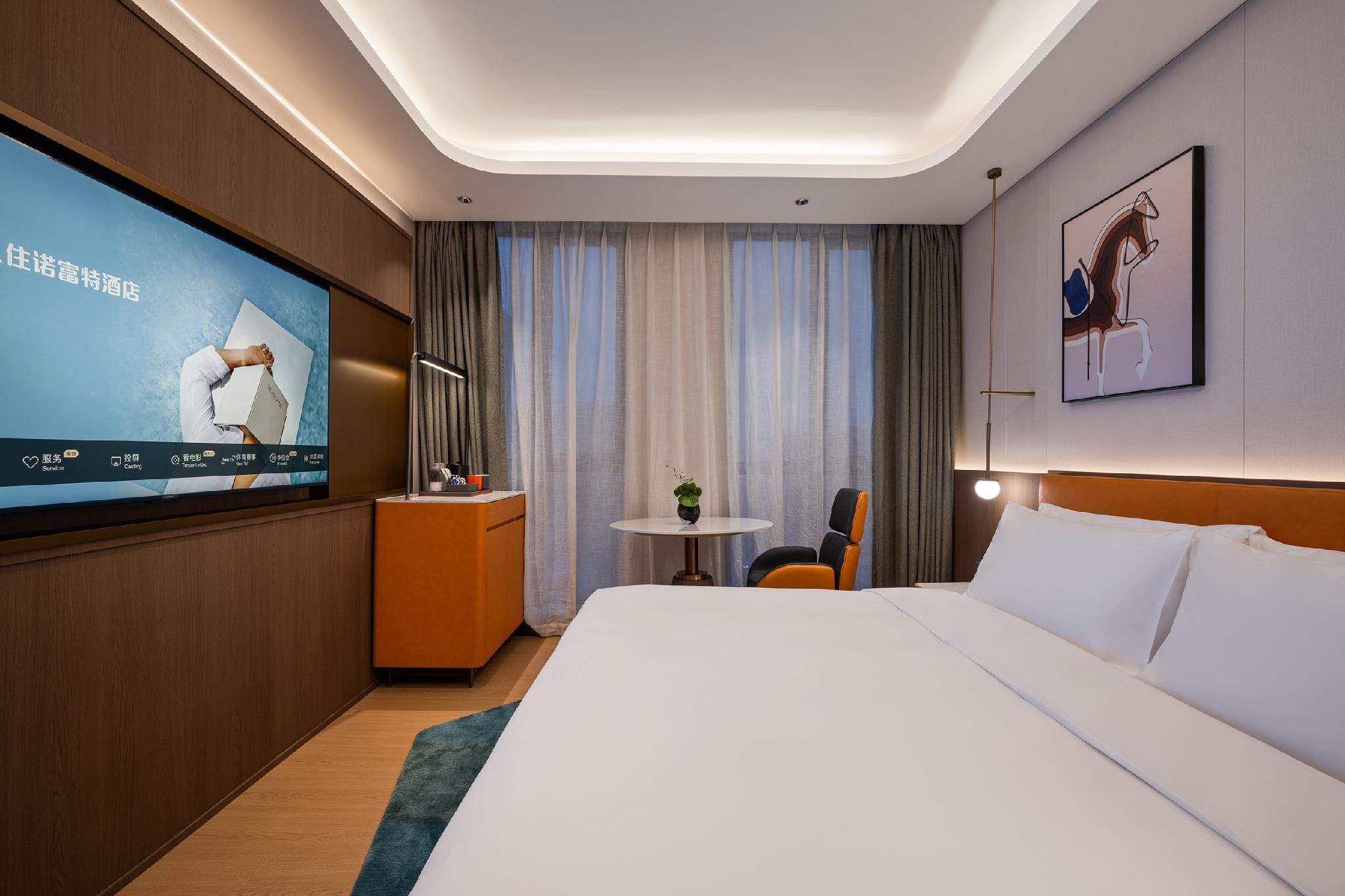 Standard Room with One King-size Bed