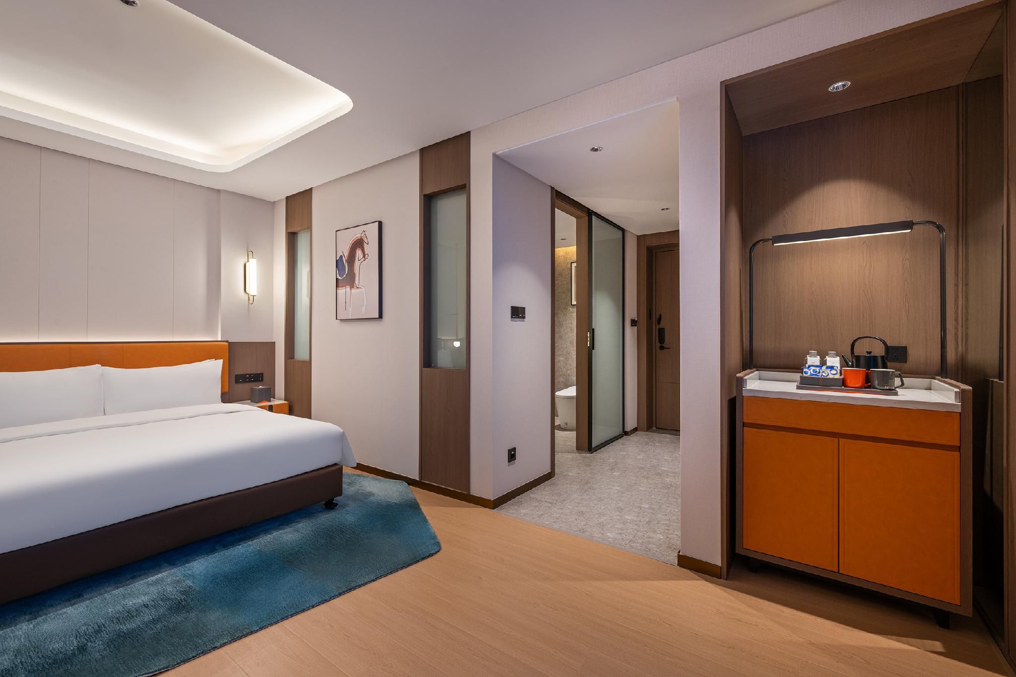Deluxe Room with One King-size Bed