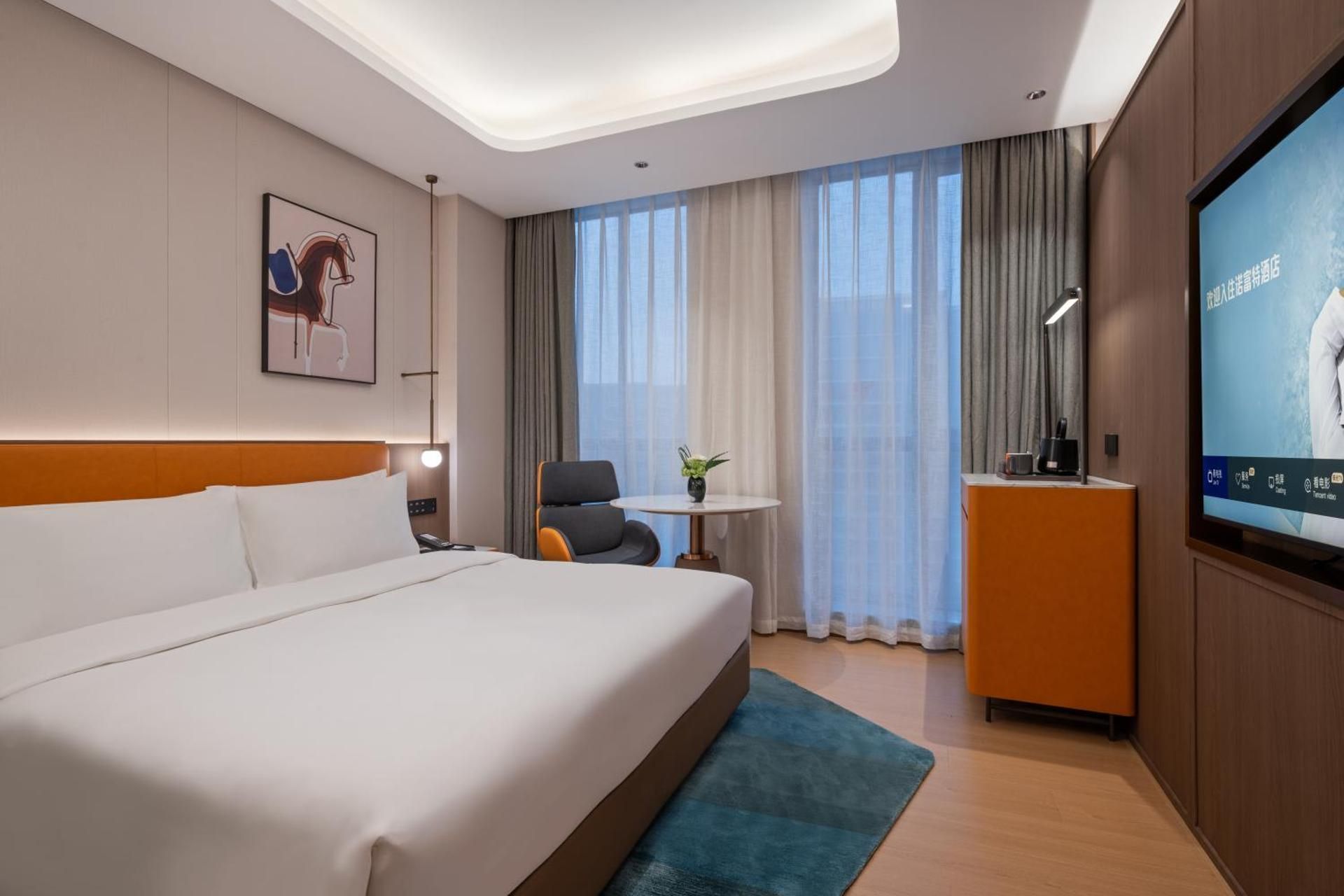 Standard Room with One King-size Bed