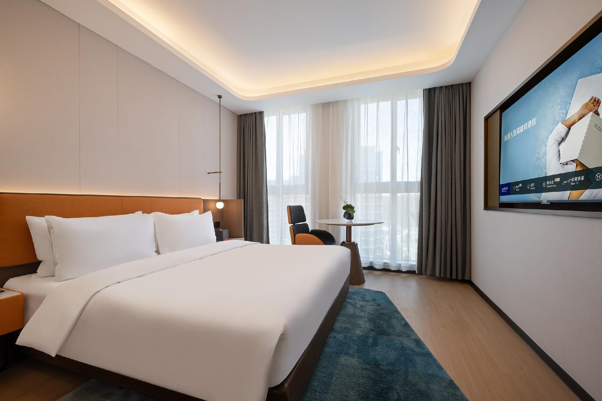 Executive Suite with One King-size Bed