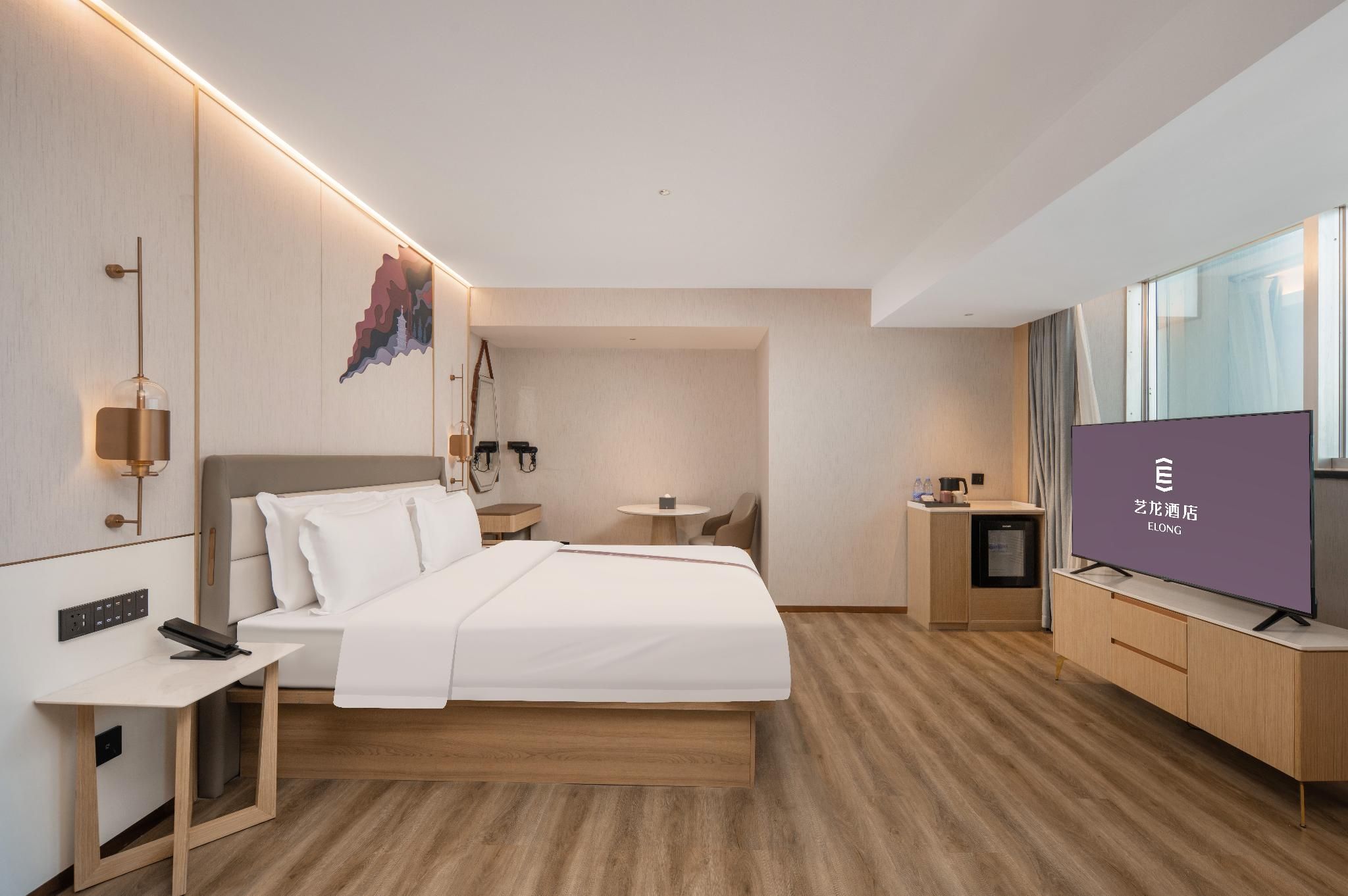 Executive King Room with Bathtub
