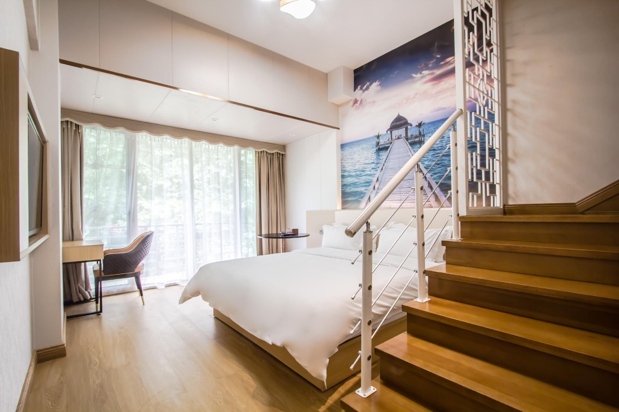 Huazhu - Suite With Twin Bed