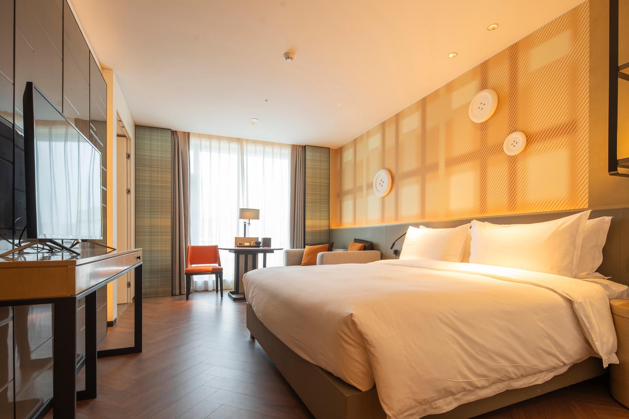 Intercity Garden View Queen Room