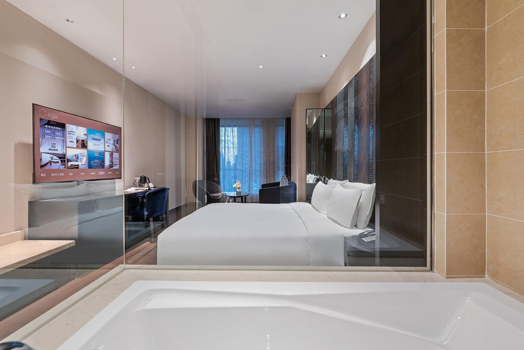 Business Queen Room