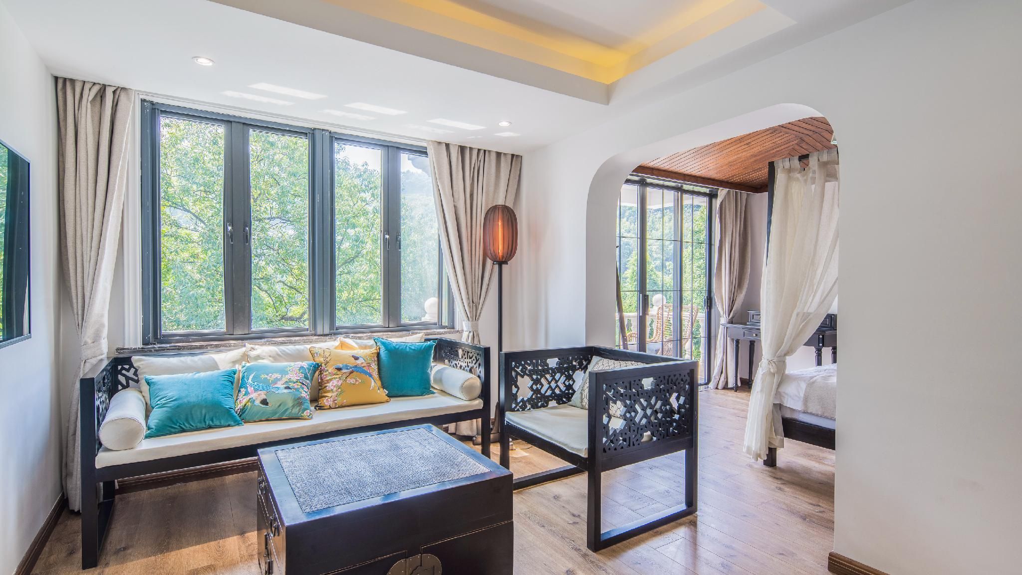Queen Suite