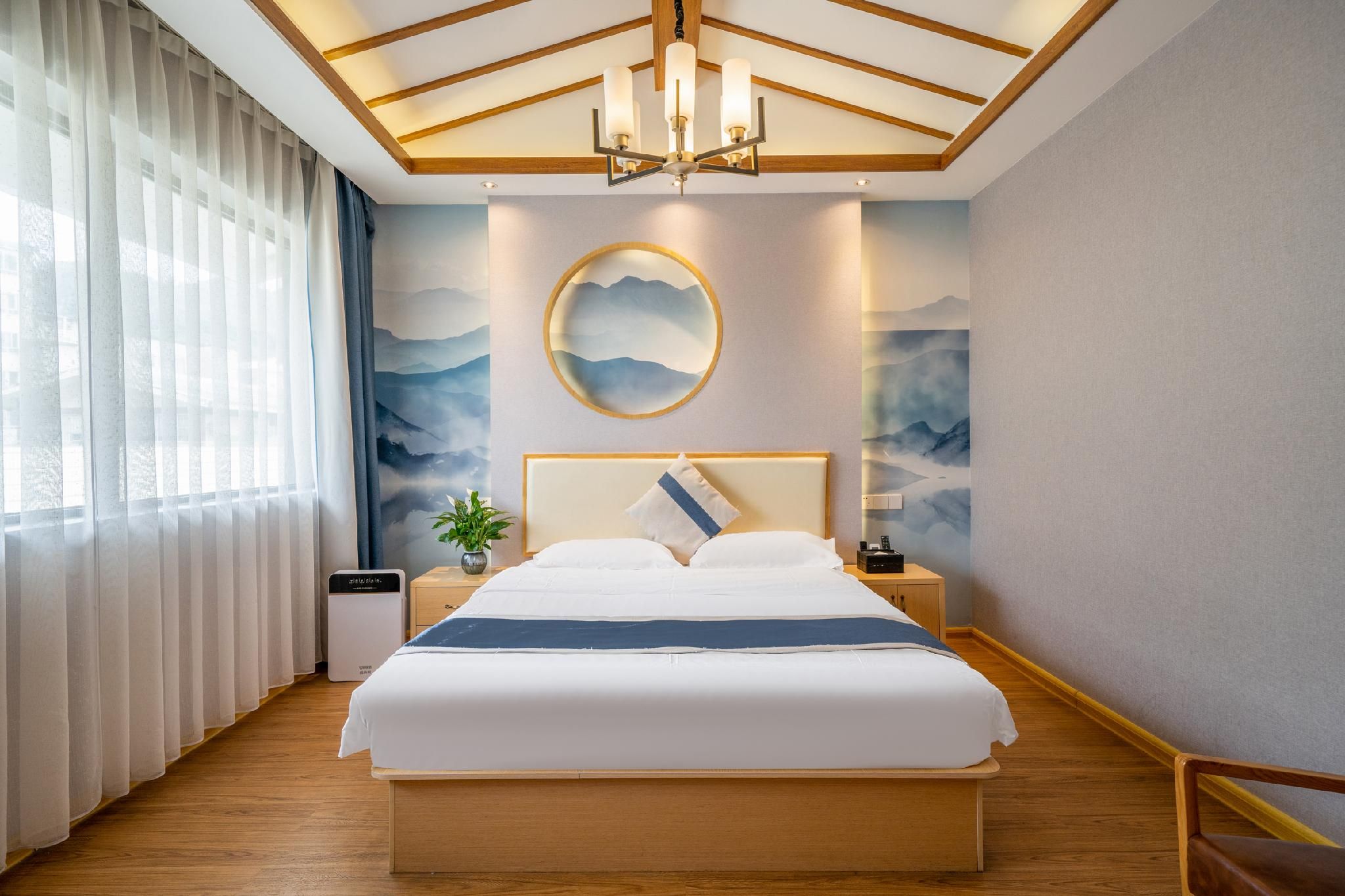 Big Room