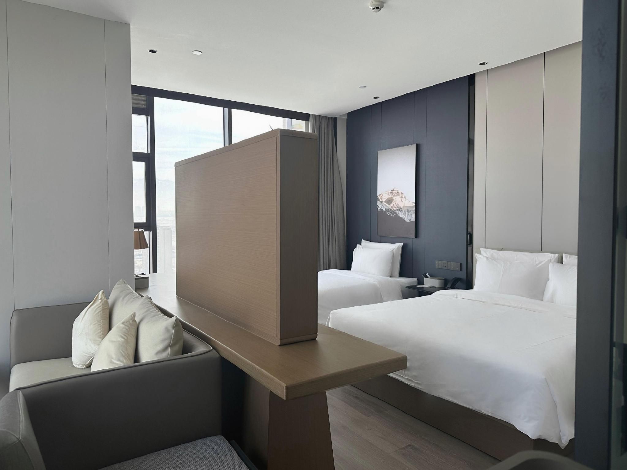 Jimu Family Room