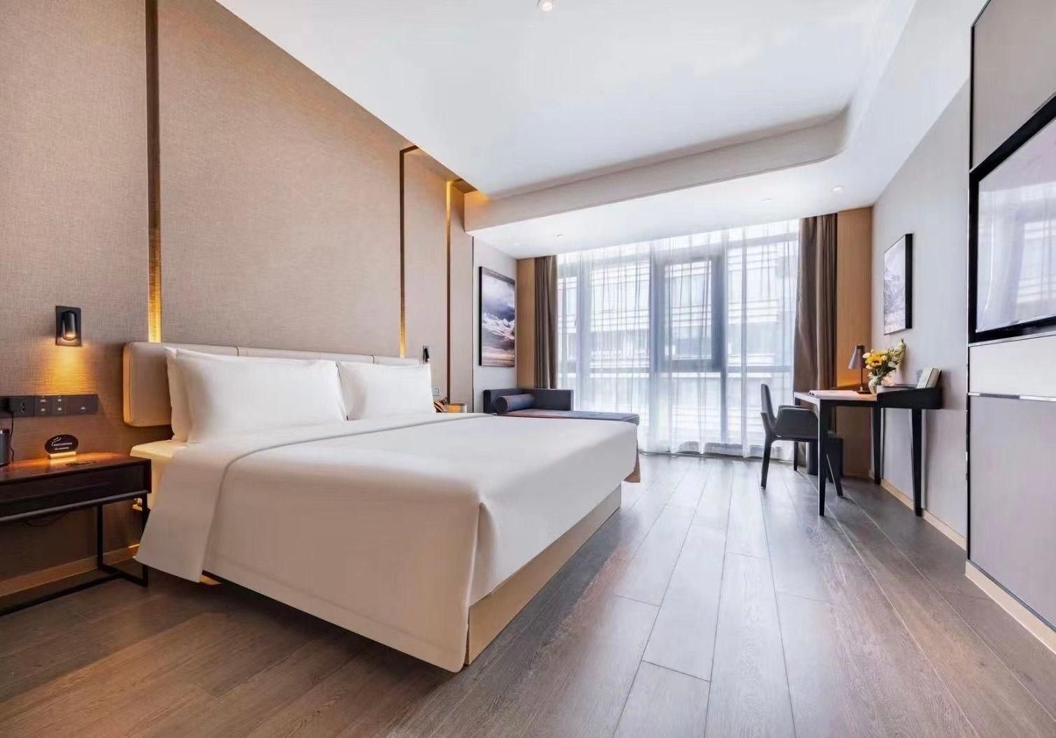 Jimu Double Room with Bathtub