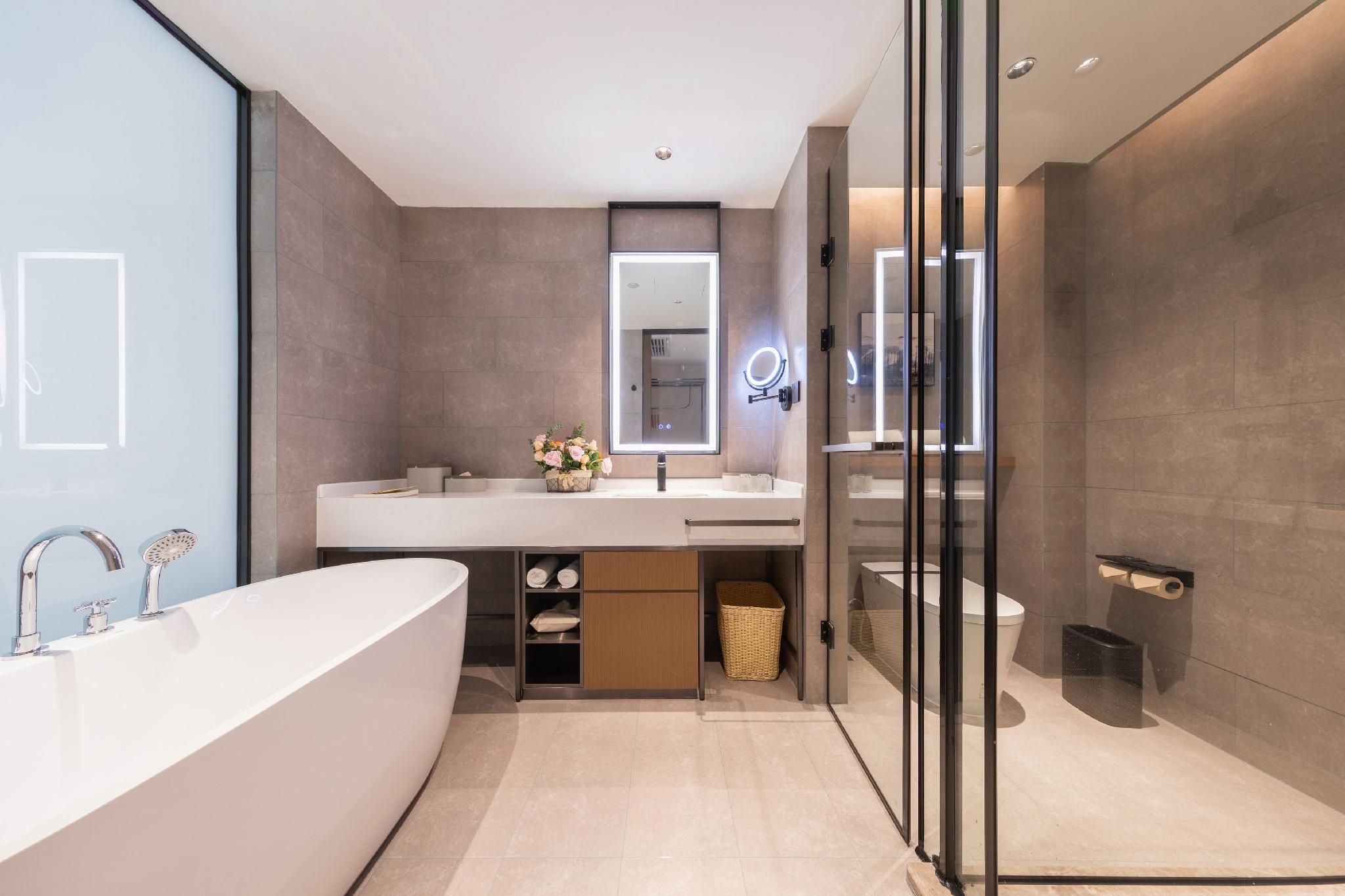 Jimu Double Room with Bathtub