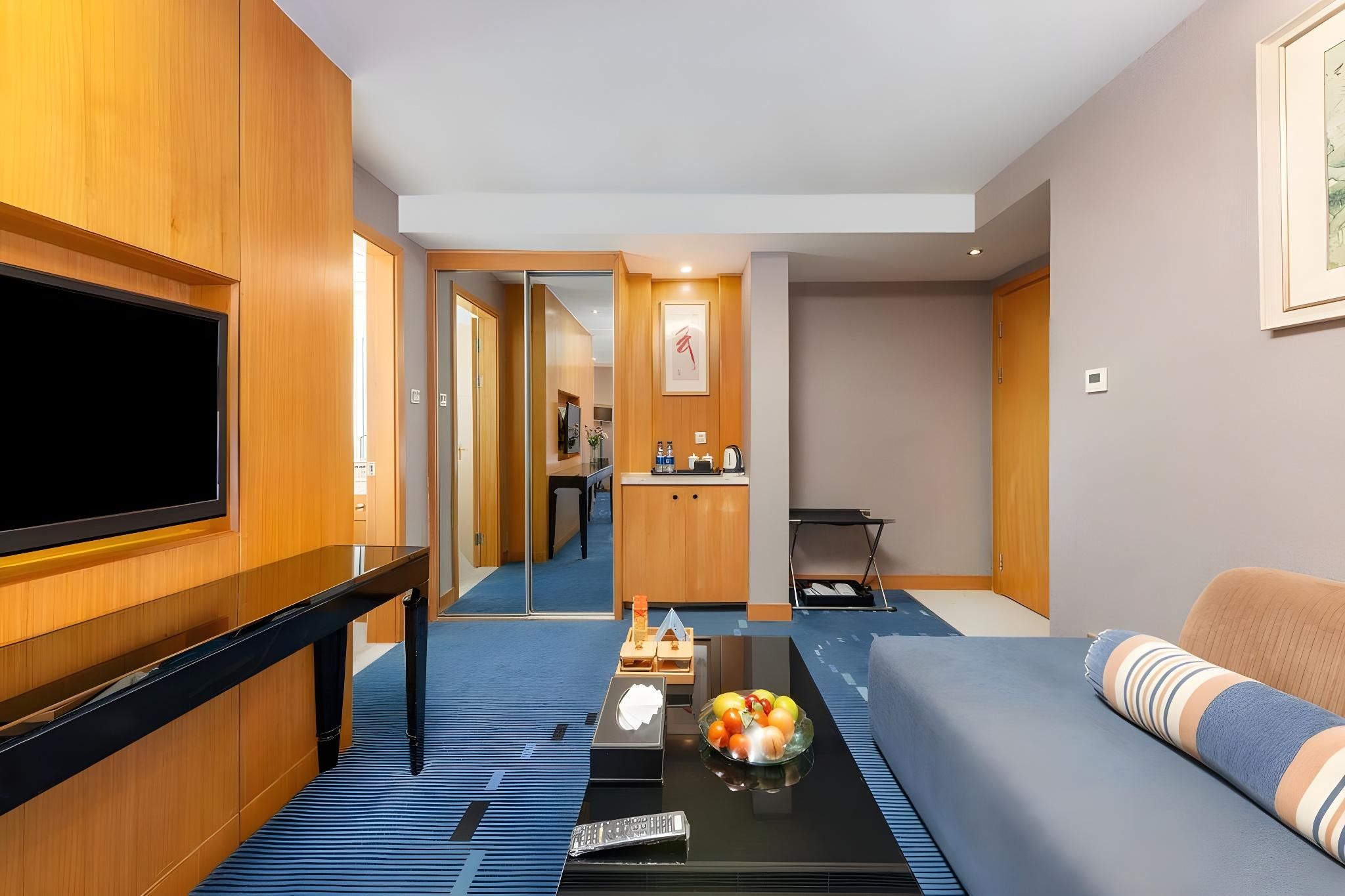 Exquisite Twin Room (with King Koil Mattress And Down Feather Sleeping Pillow)