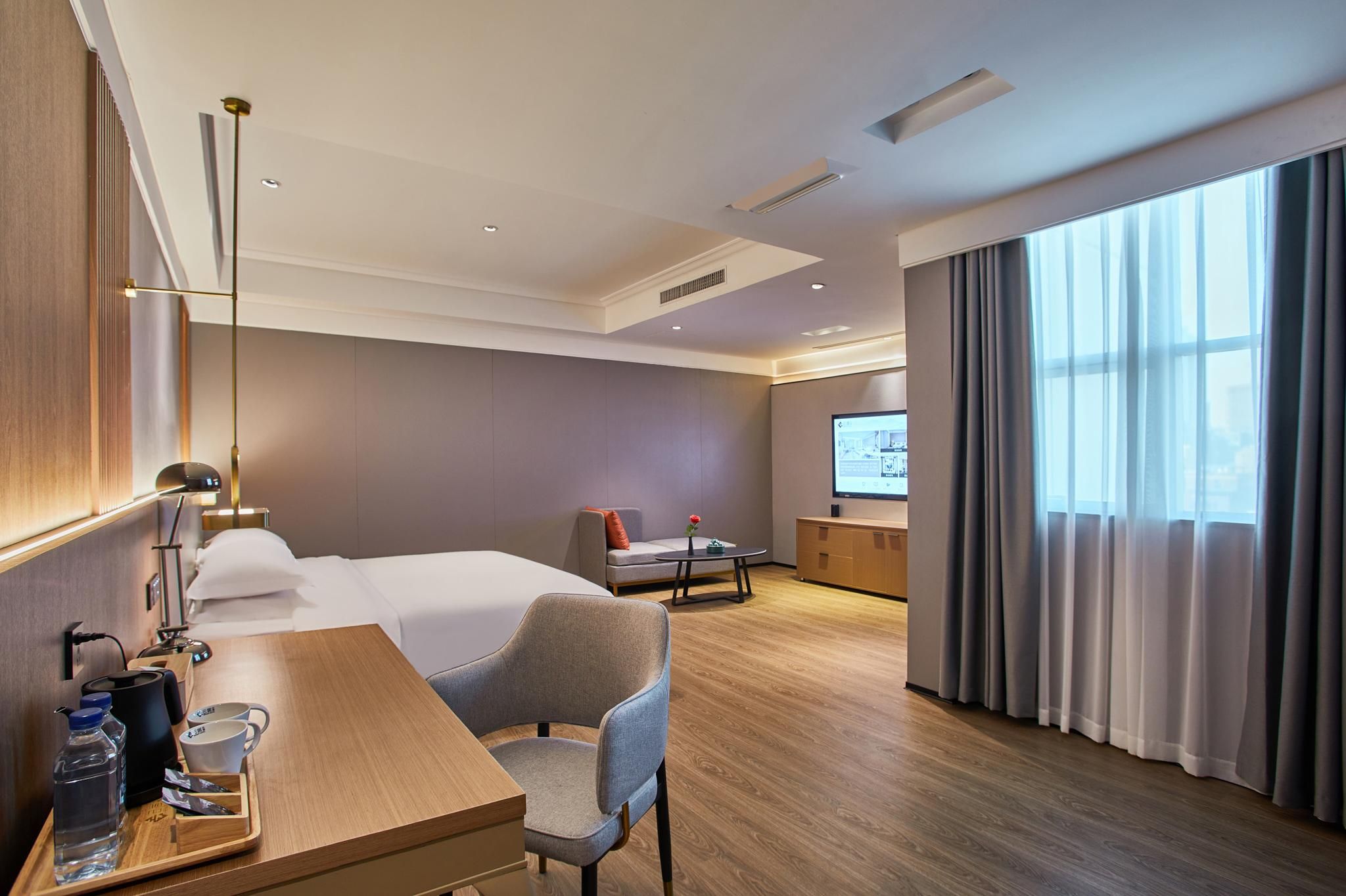 WH - Deluxe Bed Room