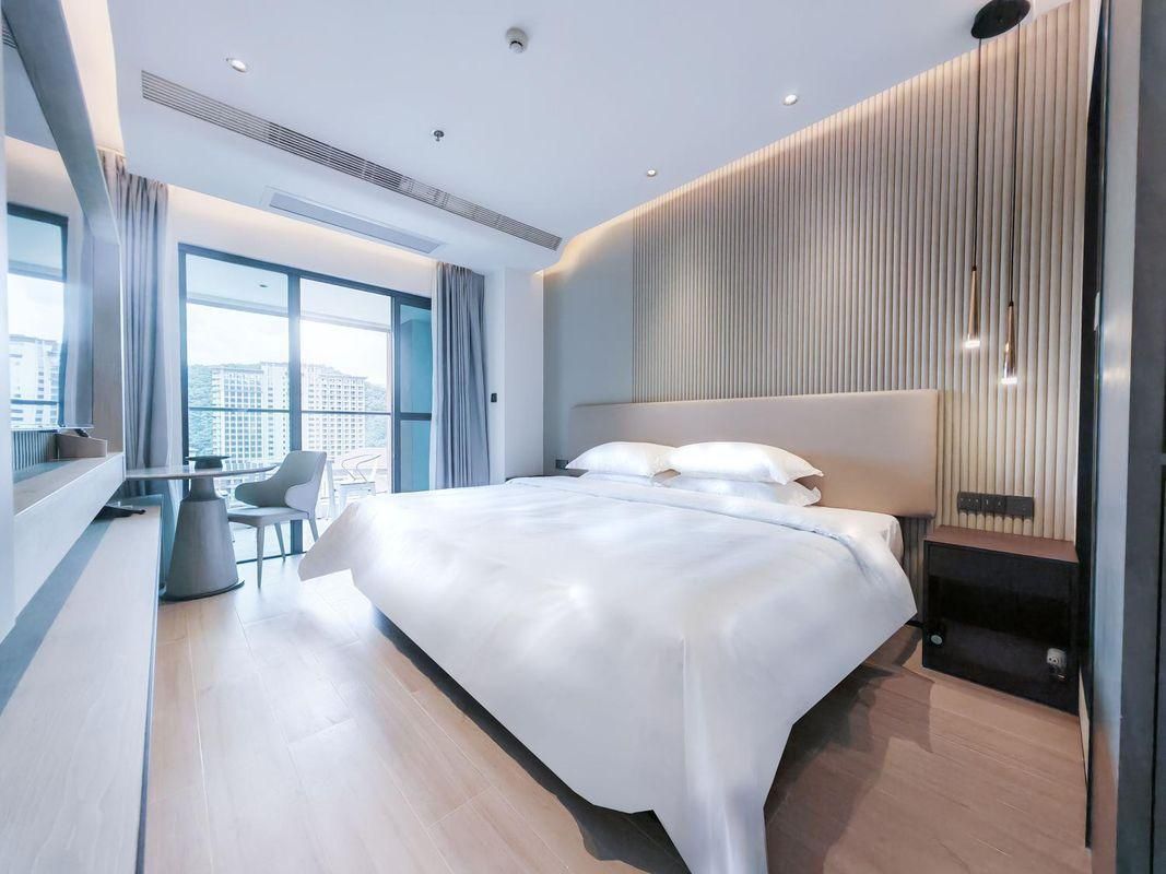 Superior Room - Lake-View (Double Bed)