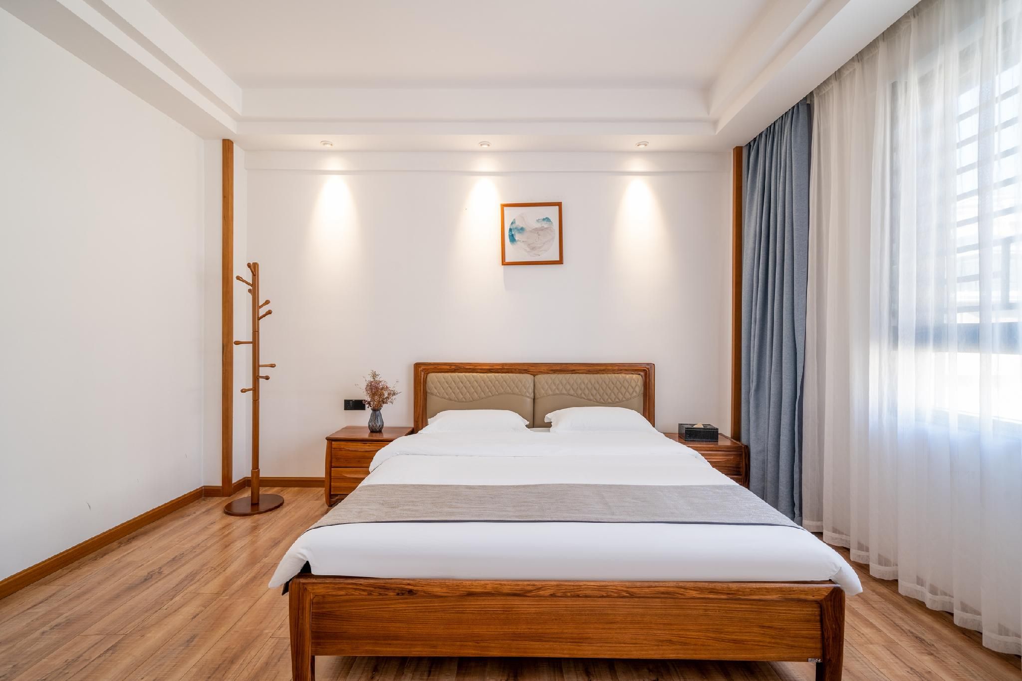 GTR - Guest Room with One 1.8M Bed