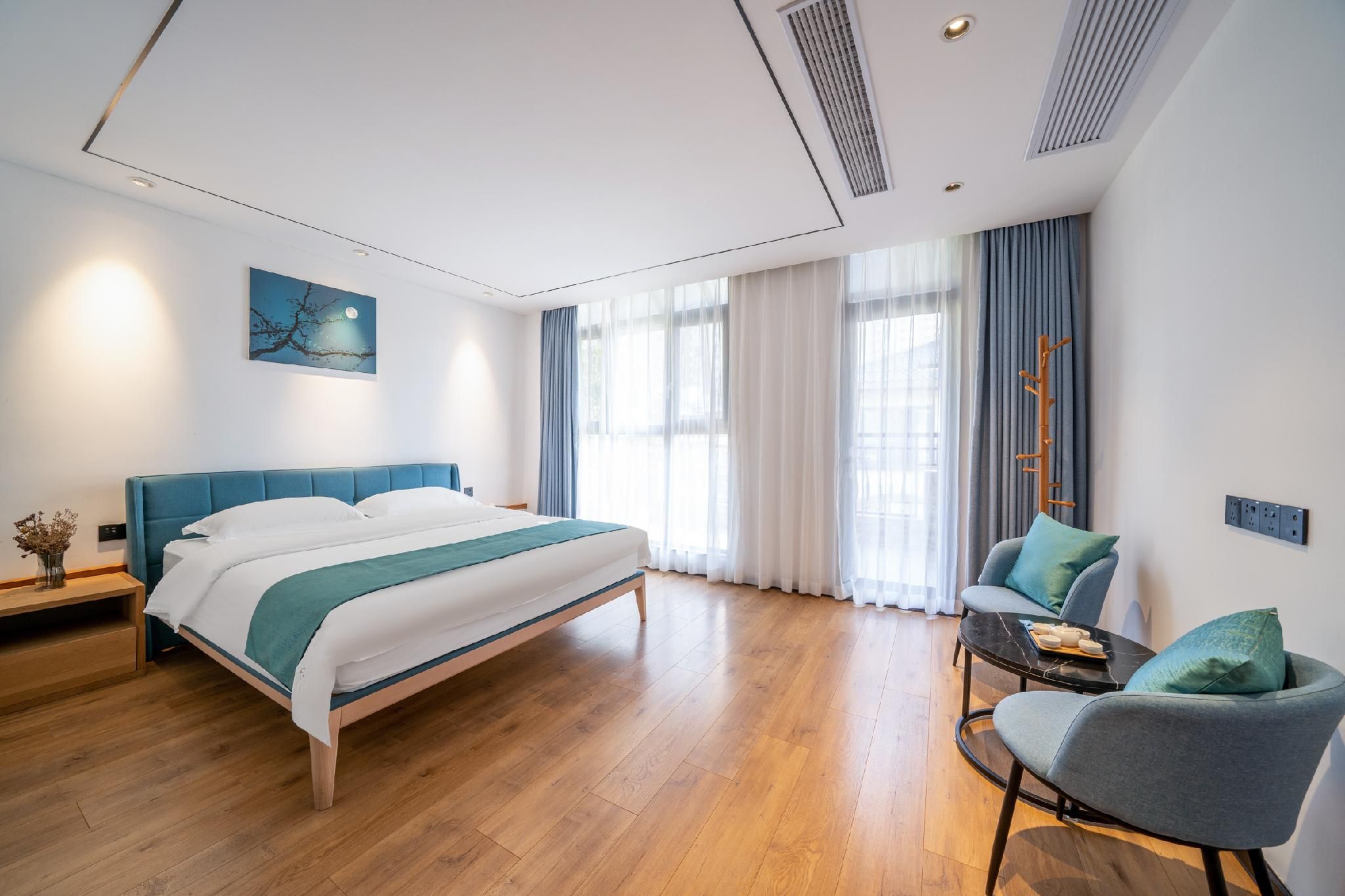 Big Room