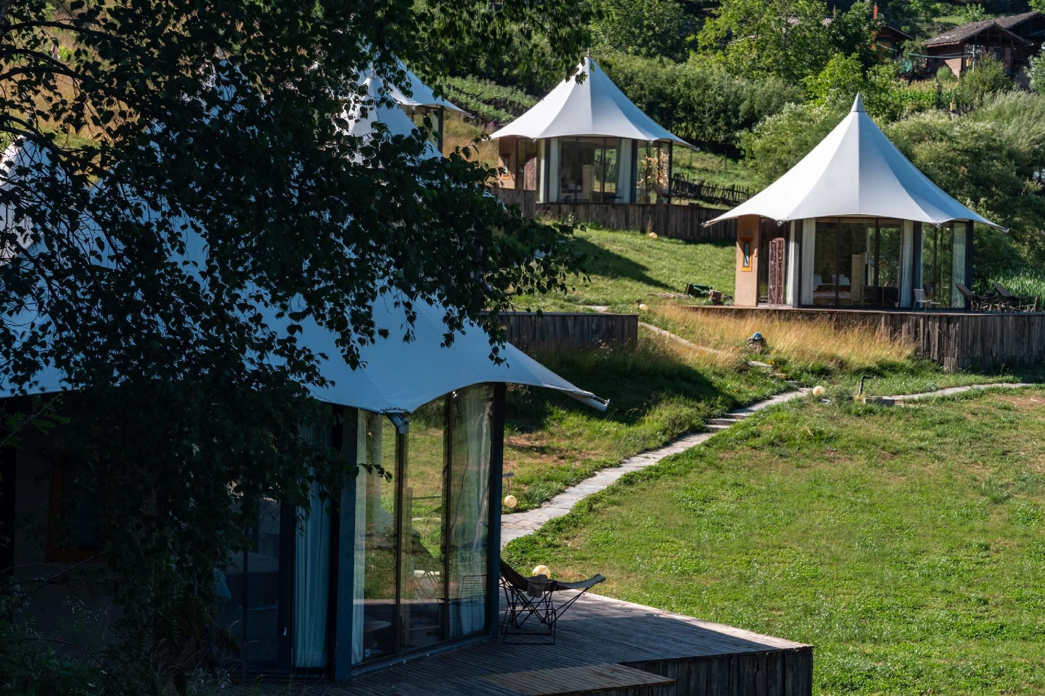Tent 2- Valley View