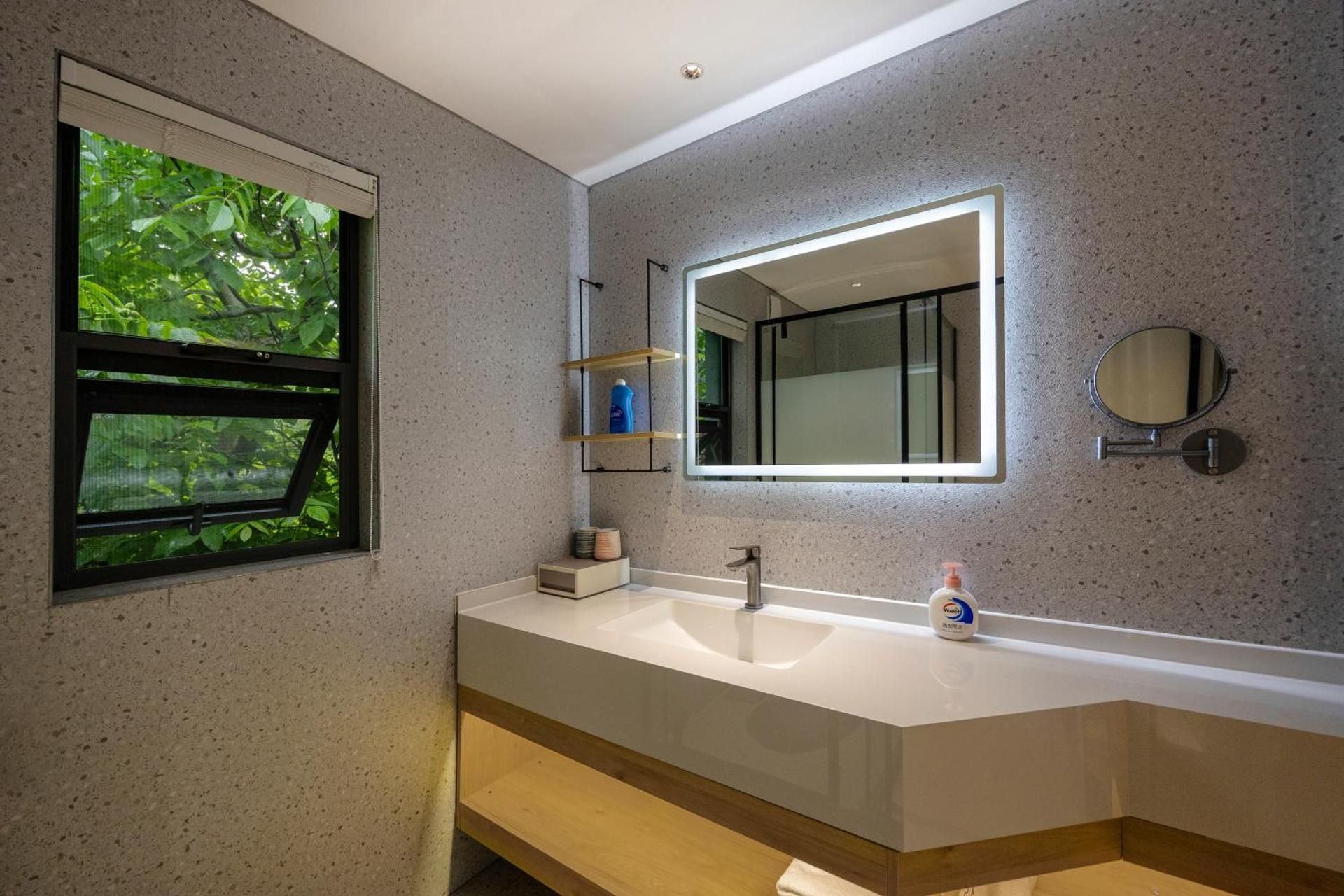 Jiuzhaigou Jijian Nanshan Boutique B&B Deluxe Double Room (2 Adults + 1 Child) 3