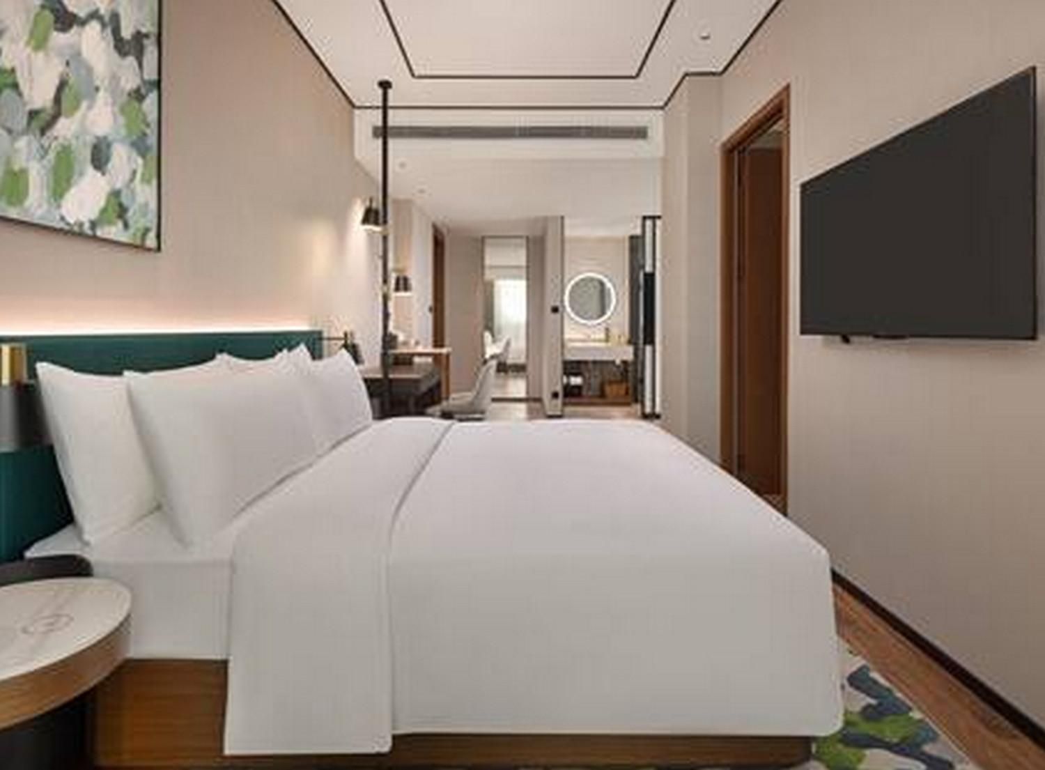 King One Bedroom Suite