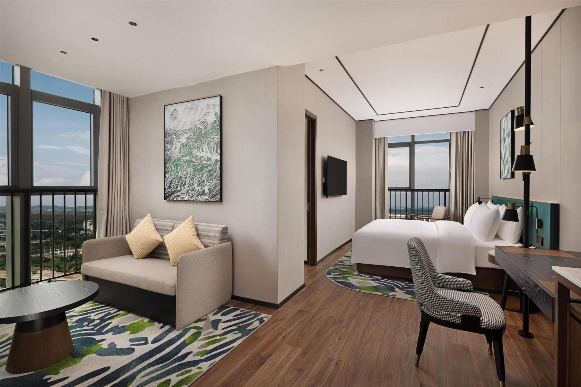 Deluxe King Room with Lake View