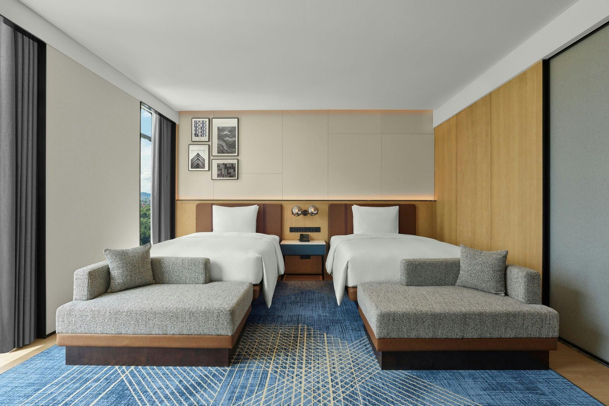 Four Points by Sheraton Guiyang Huaxi Park Select Double, Guest room, 2 Double, City view, High floor