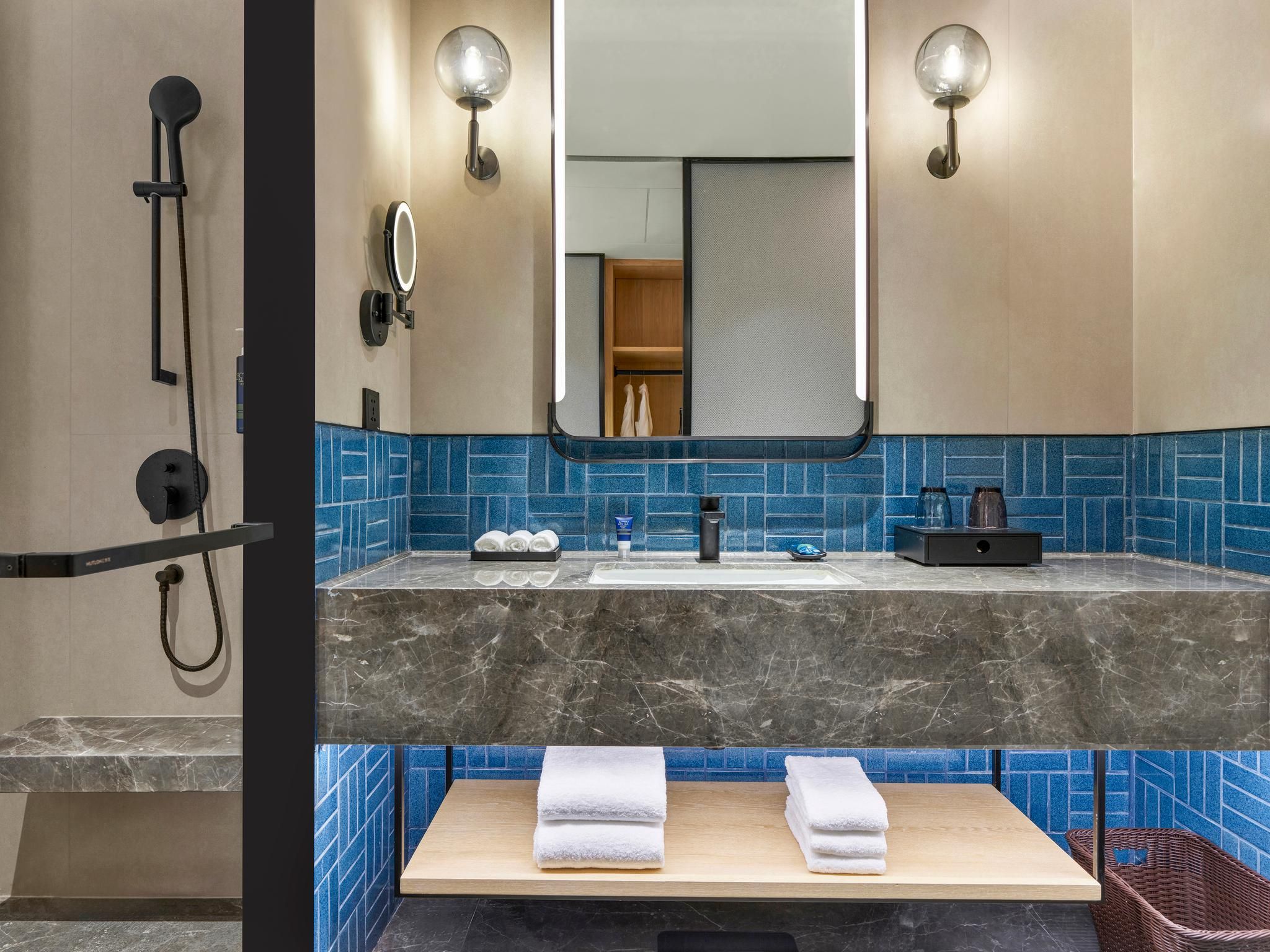 Four Points by Sheraton Guiyang Huaxi Park Classic Double, Guest room, 2 Double, City view, High floor 2