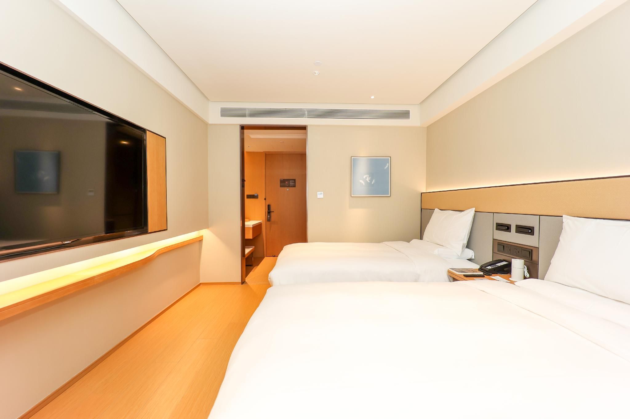Twin Business Room