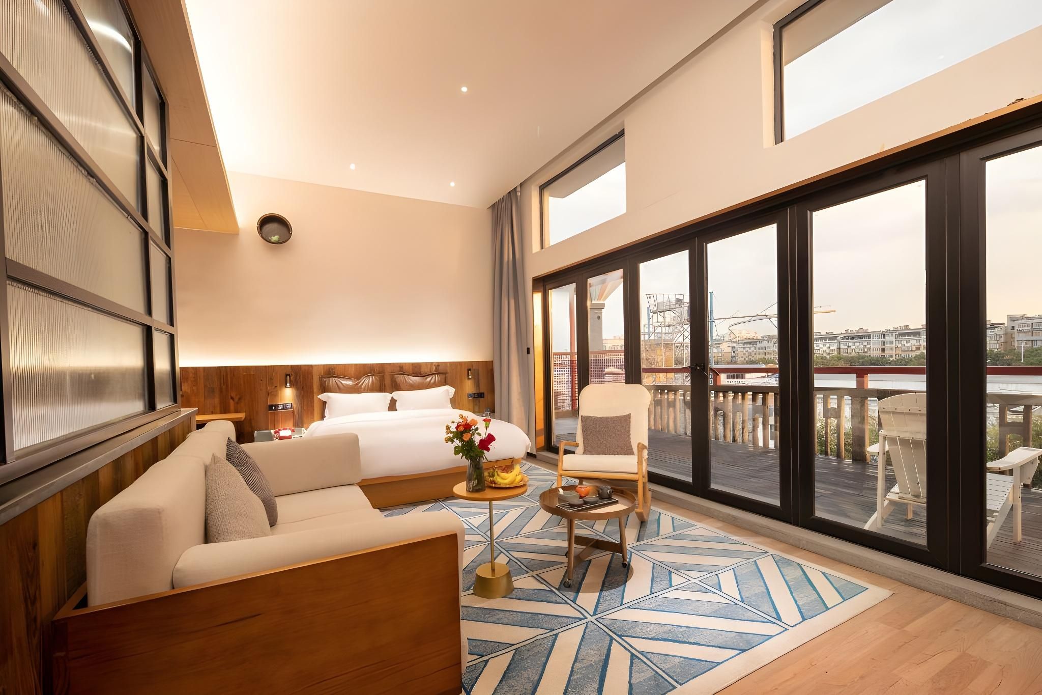 Floral Hotel She Quzhou Yueyin Heji Homestay Terrace View Double Room