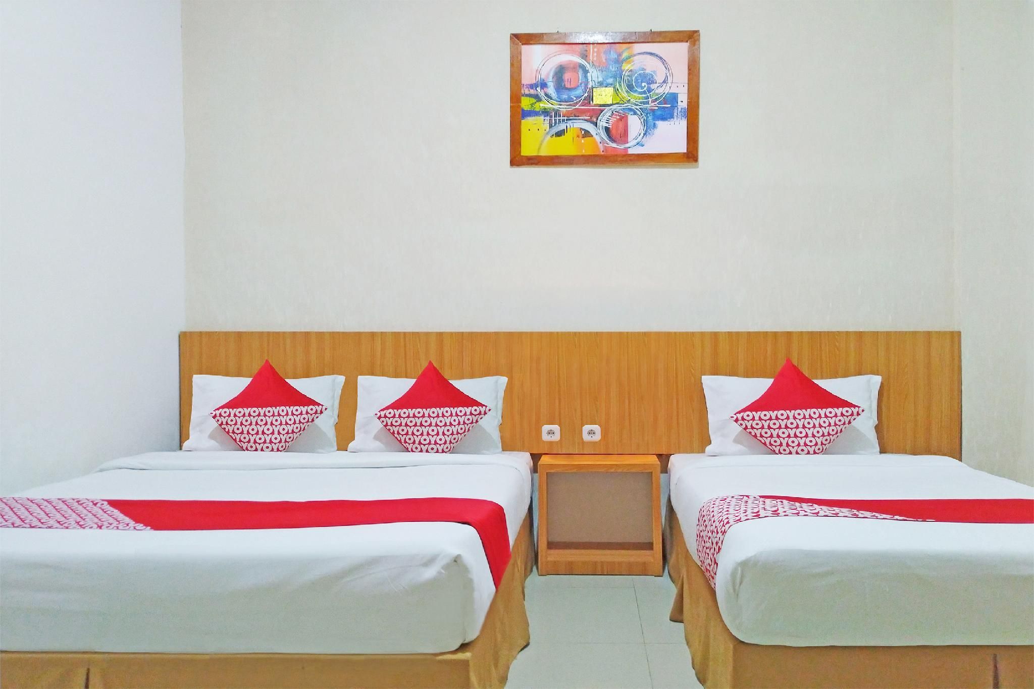 Suite Family Room