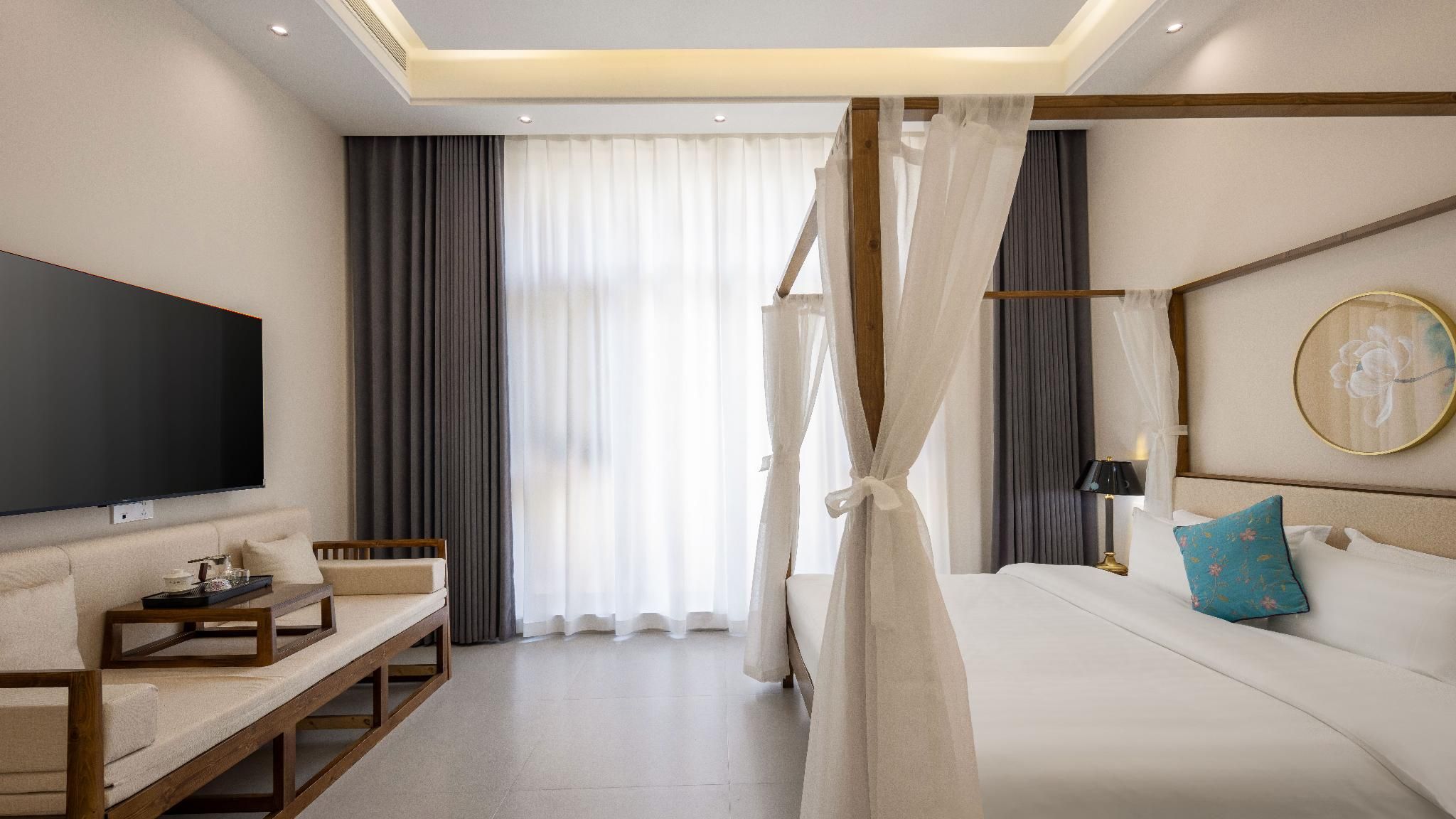 Big Room