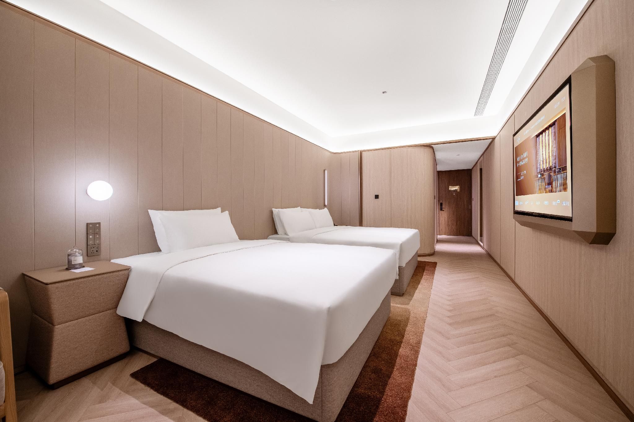 Huazhu - Deluxe Bonding Room