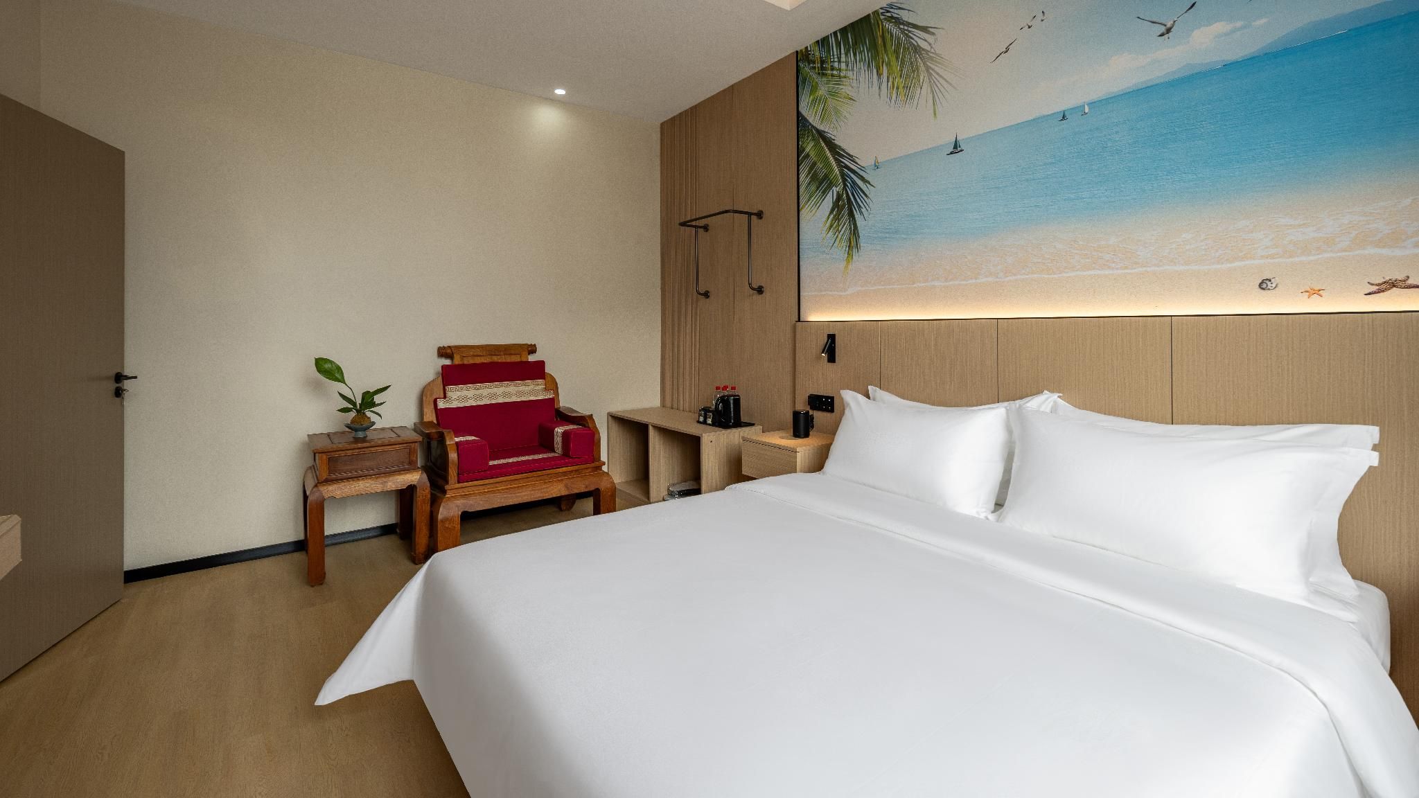 Tatami Queen Room