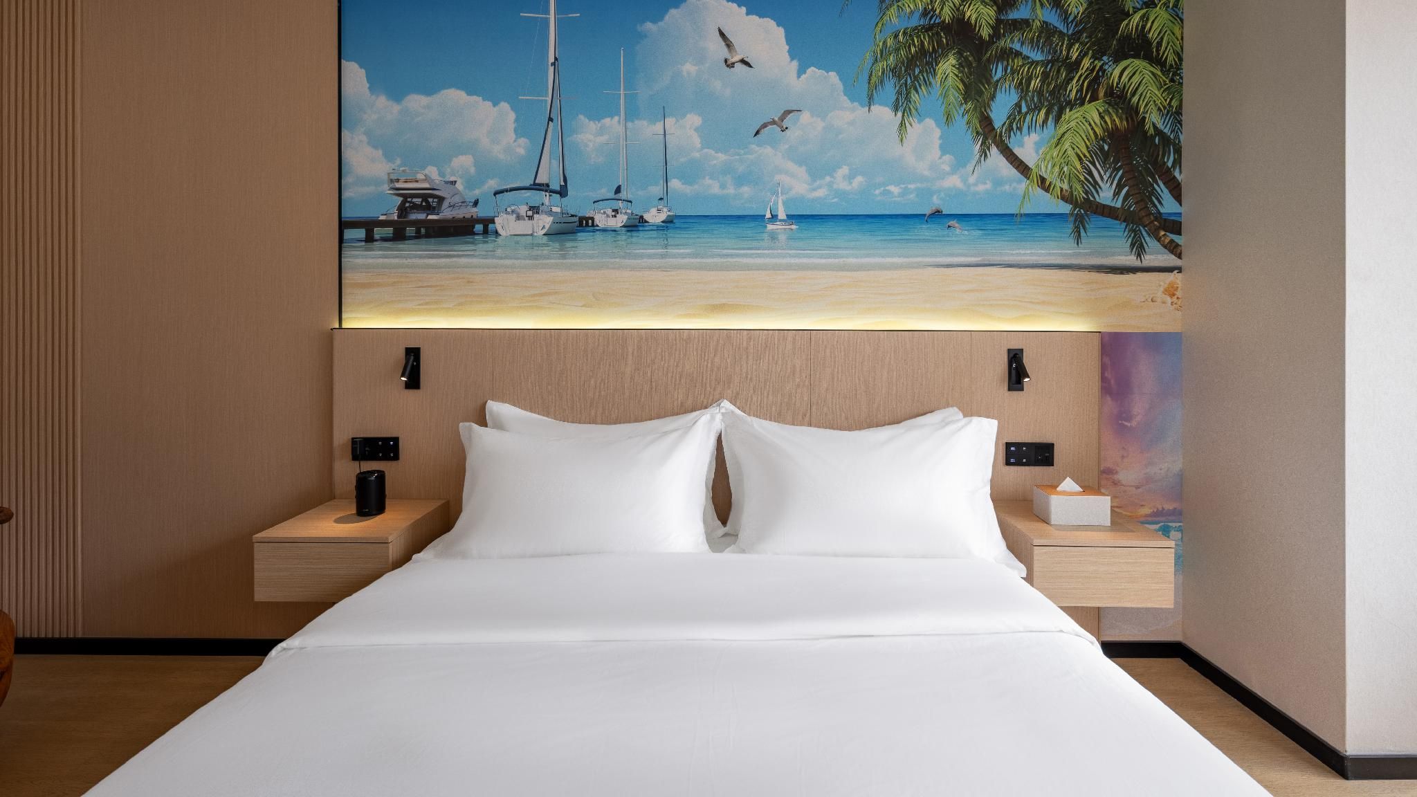 Huazhu - Room With Bed