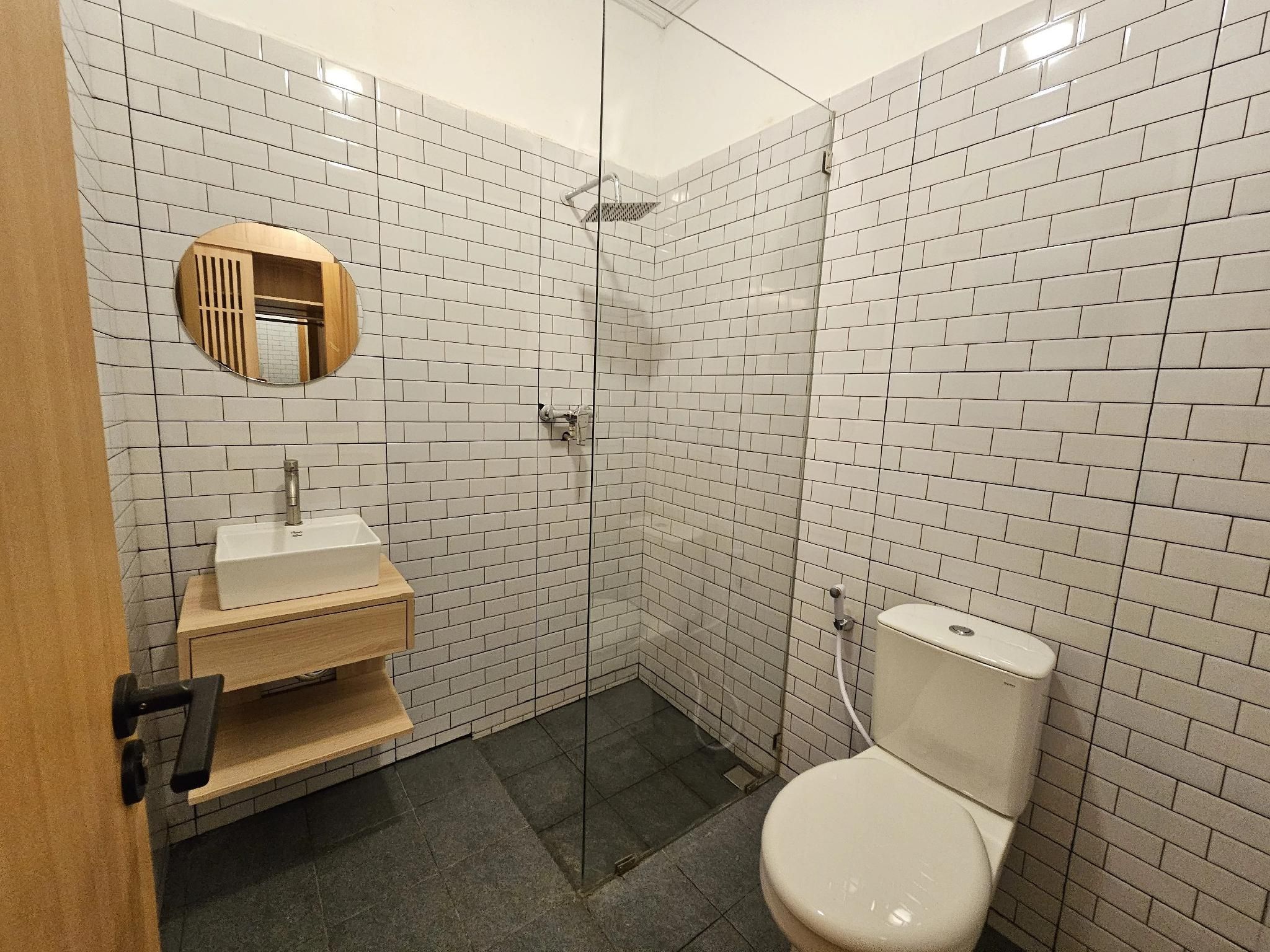 Standard Twin - 2 Single Beds, Non-Smoking