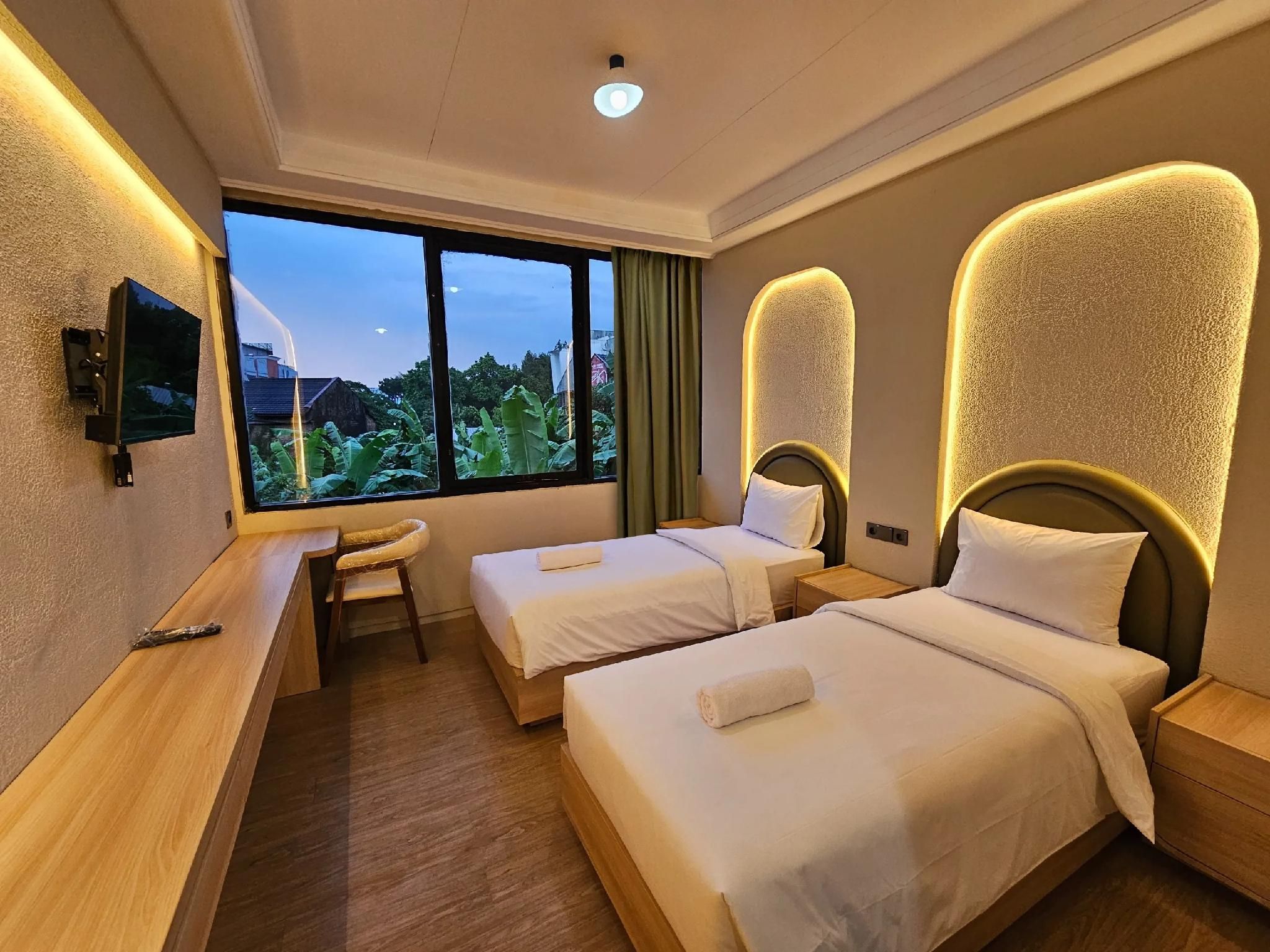Standard Twin - 2 Single Beds, Non-Smoking