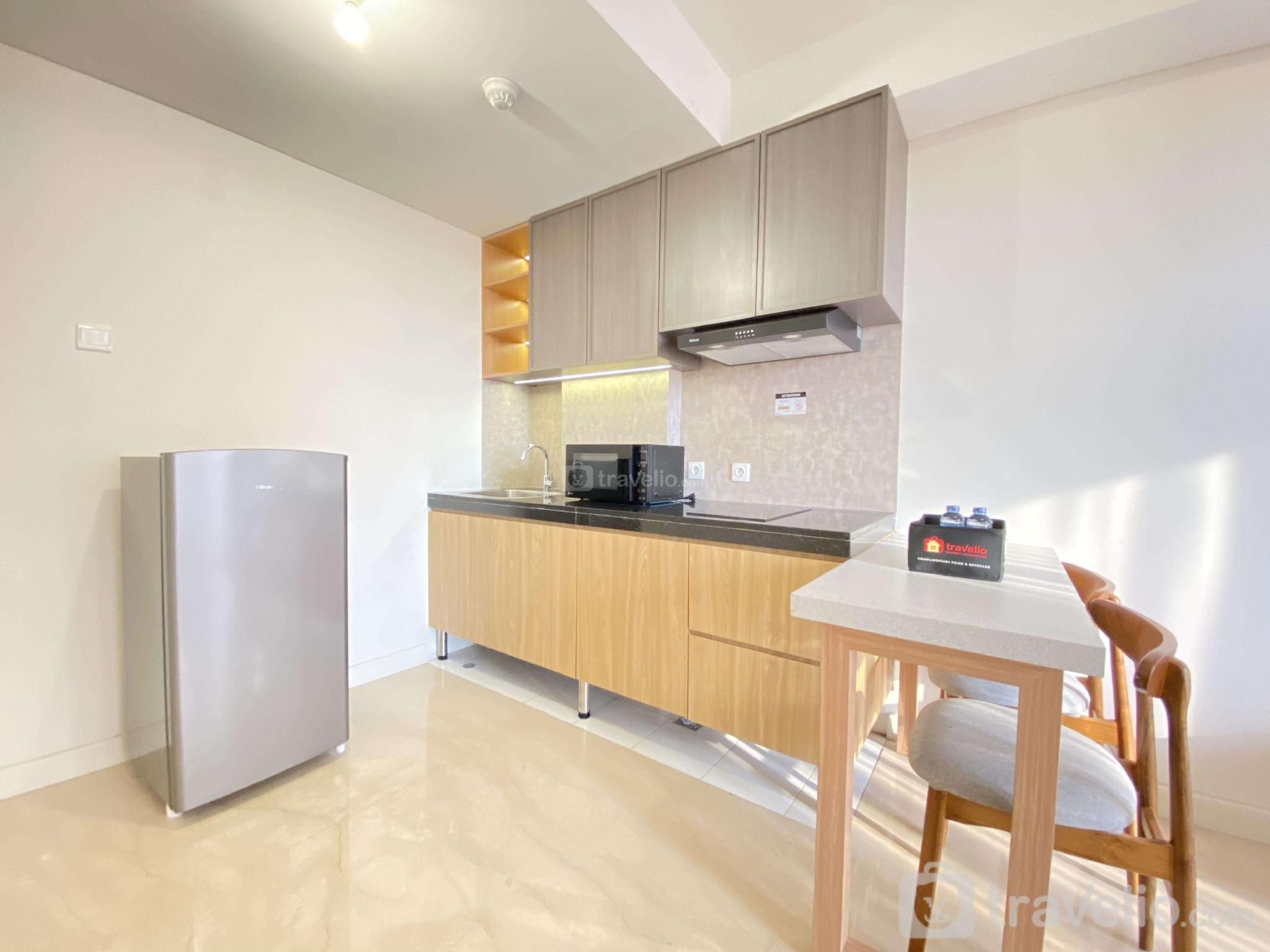 Comfy 1BR Deluxe at Landmark Residence By Travelio