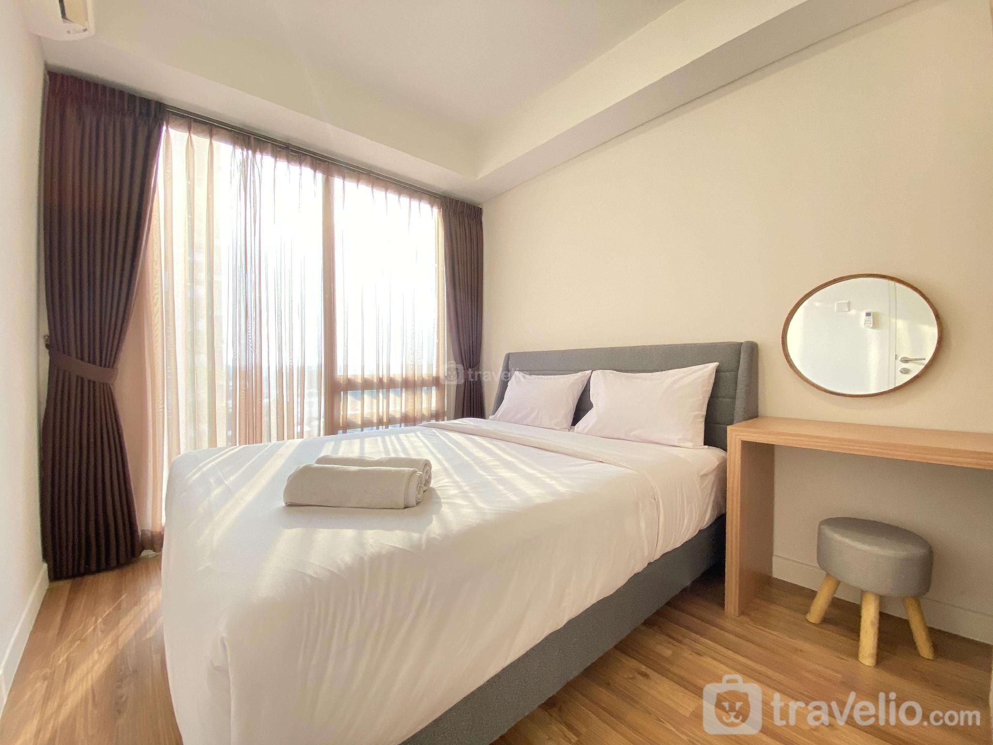 Comfy 1BR Deluxe at Landmark Residence By Travelio