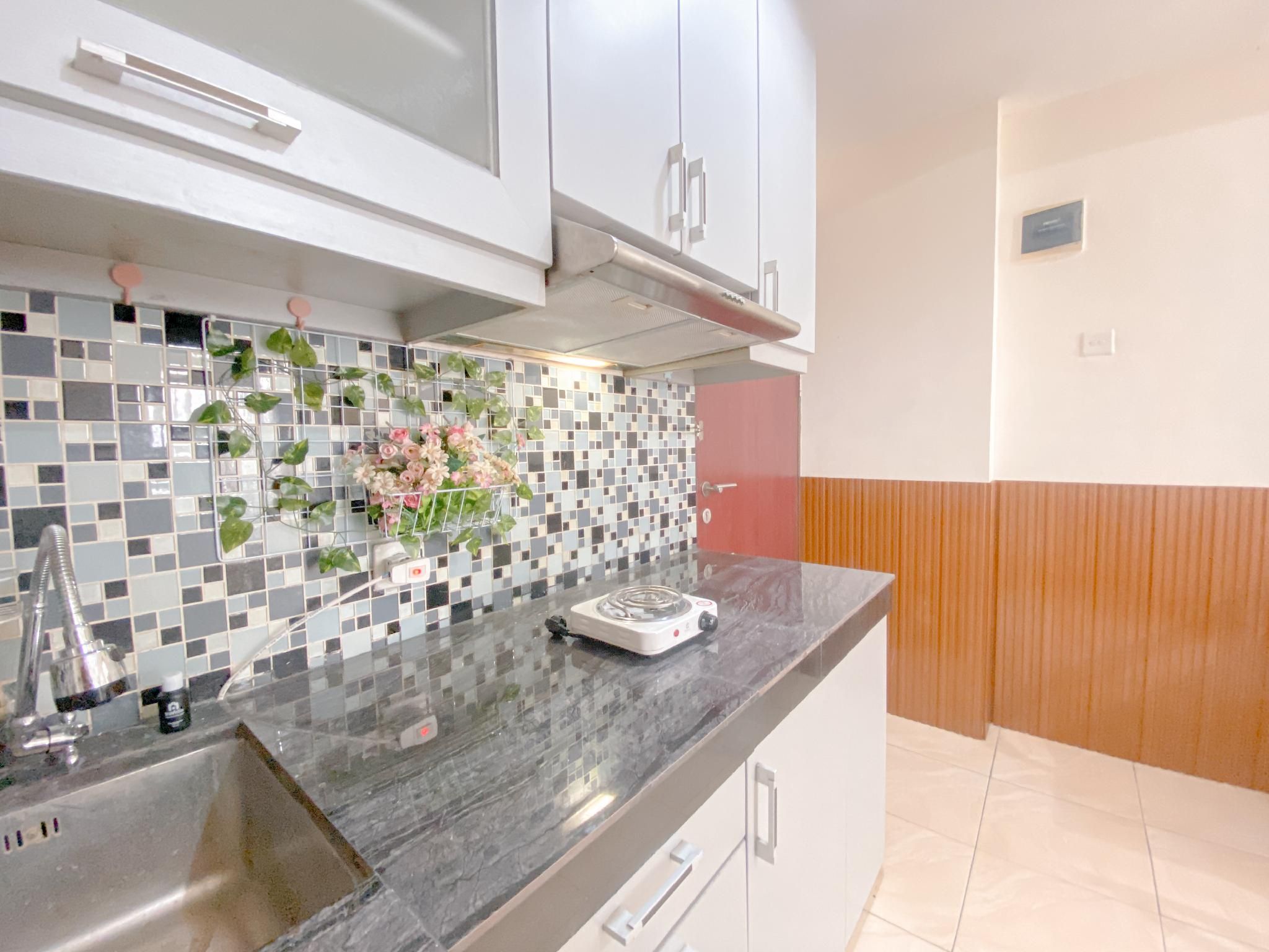 The Cozy Abode 2BR Tamansari Panoramic By Travelio